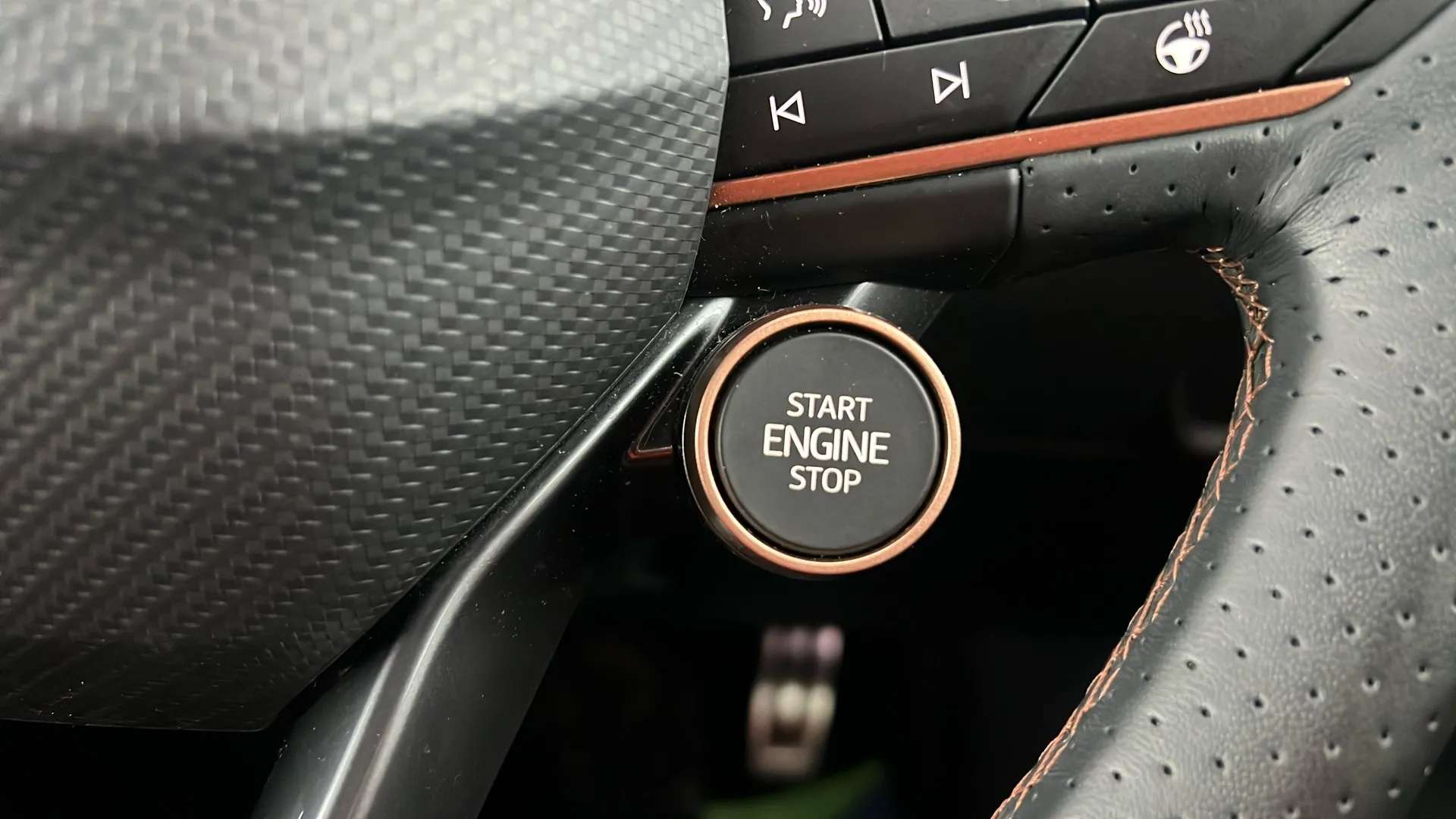 2025 CUPRA FORMENTOR 2025 CUPRA FORMENTOR