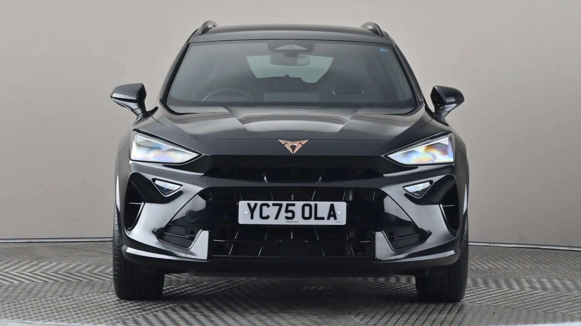 A 2025 CUPRA FORMENTOR 1.5 eHybrid 204 V2 DSG A 2025 CUPRA FORMENTOR 1.5 eHybrid 204 V2 DSG