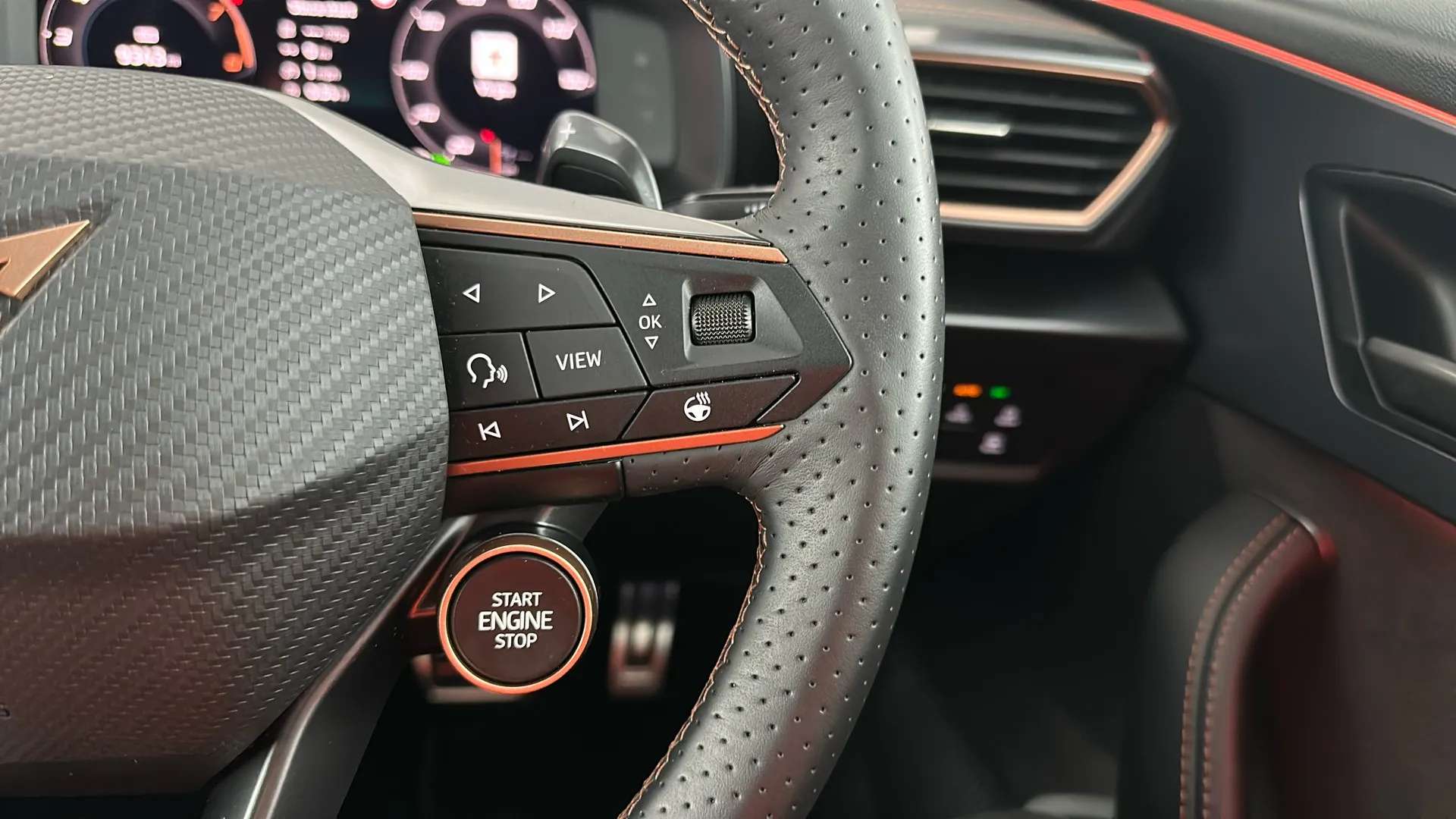 2025 CUPRA FORMENTOR 2025 CUPRA FORMENTOR