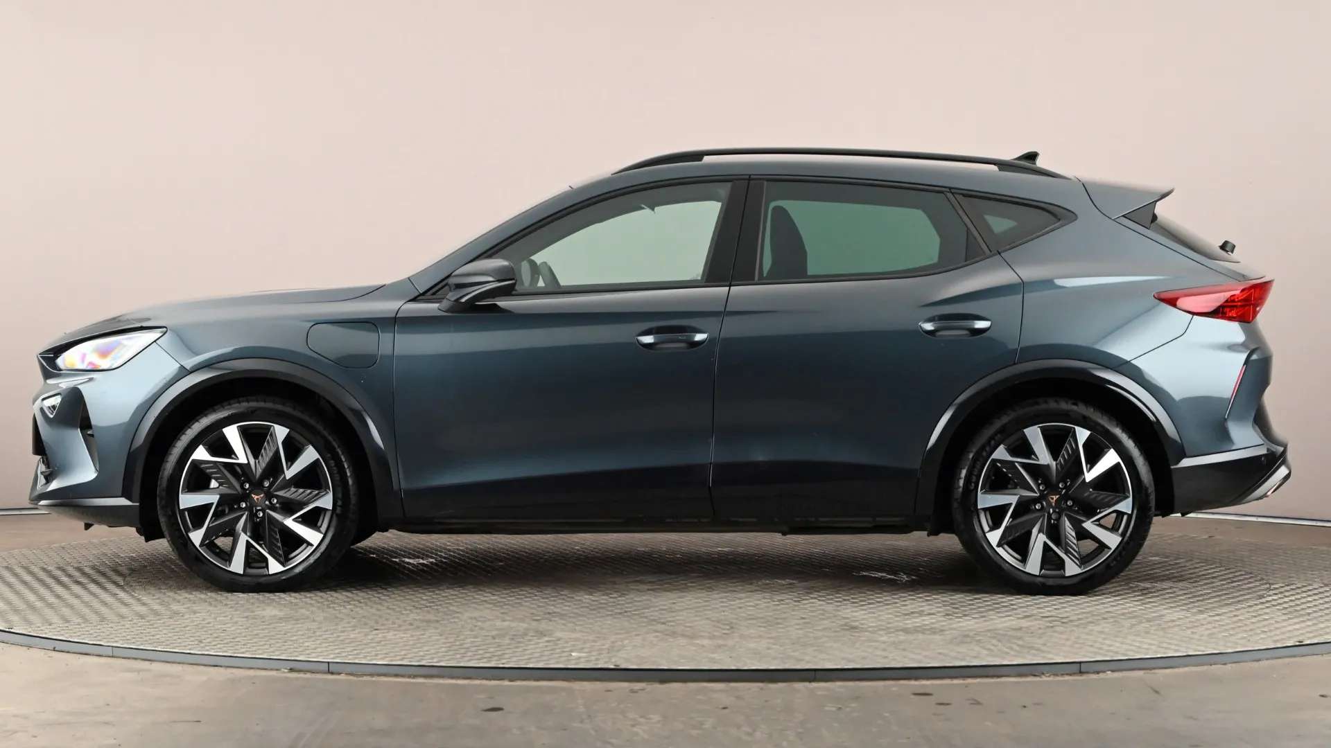 A 2025 CUPRA FORMENTOR 1.5 eHybrid 204 V2 DSG A 2025 CUPRA FORMENTOR 1.5 eHybrid 204 V2 DSG