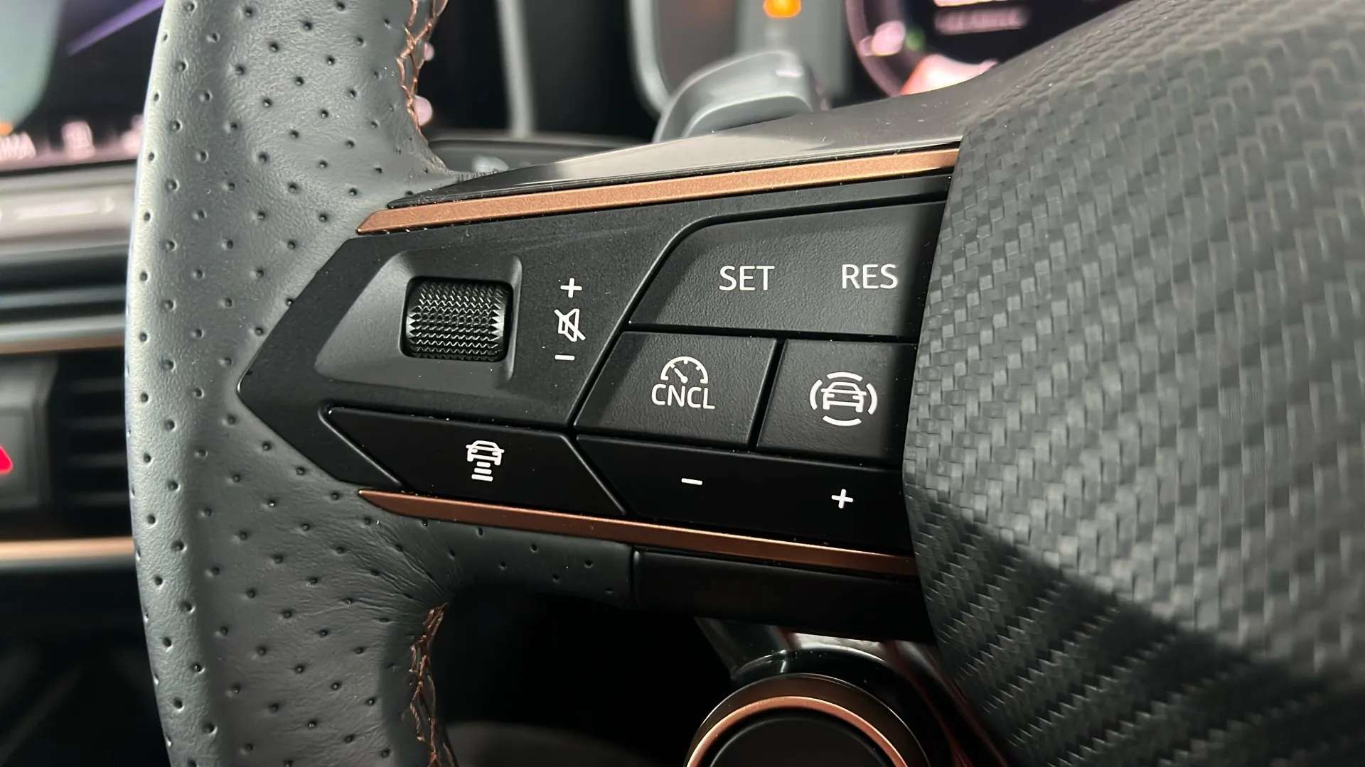2025 CUPRA FORMENTOR 2025 CUPRA FORMENTOR