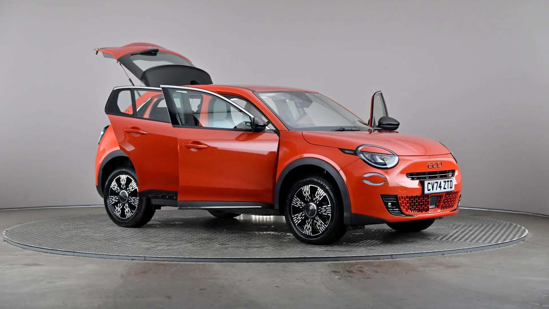 2025 FIAT 600 2025 FIAT 600