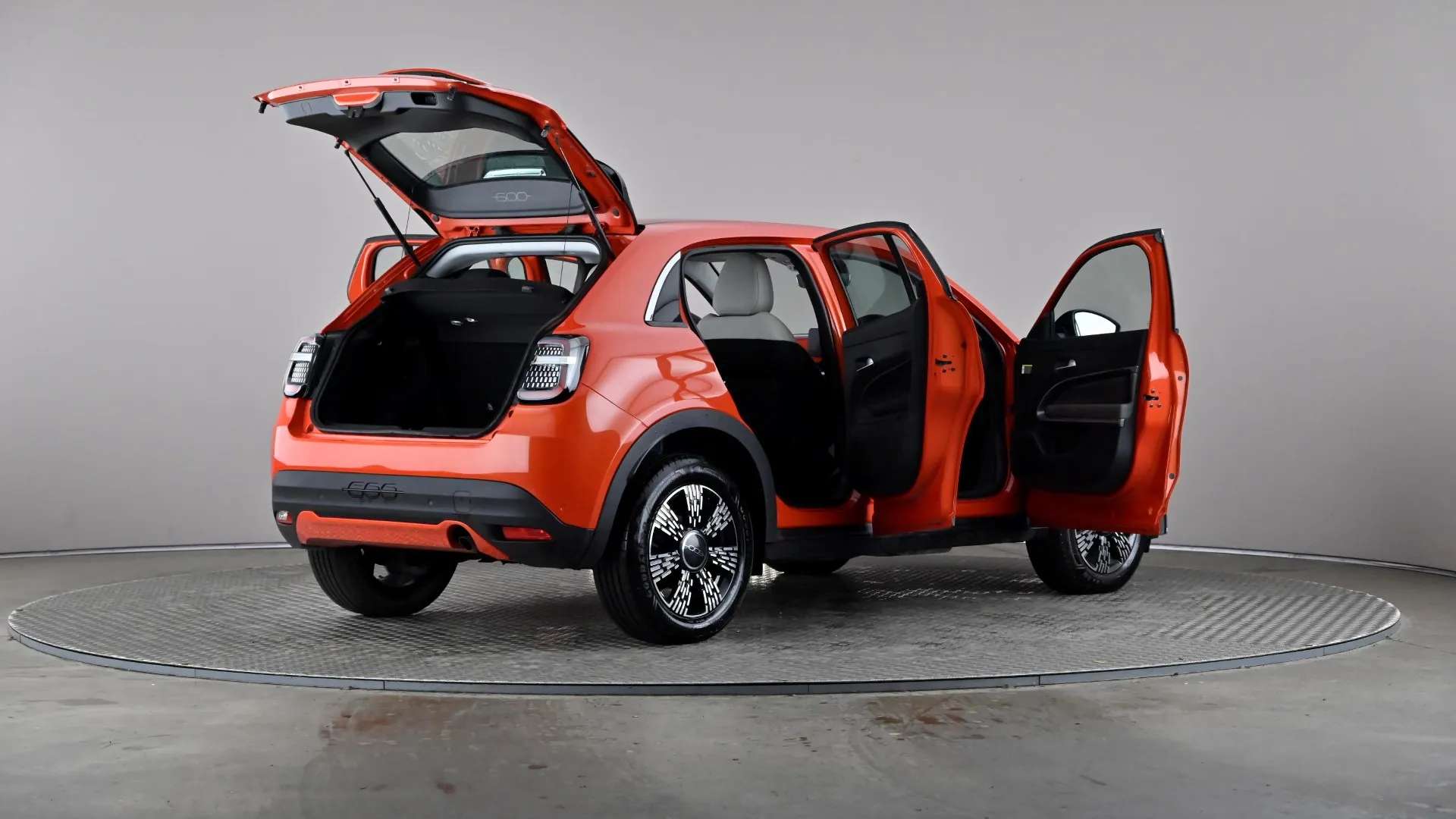 2025 FIAT 600 2025 FIAT 600