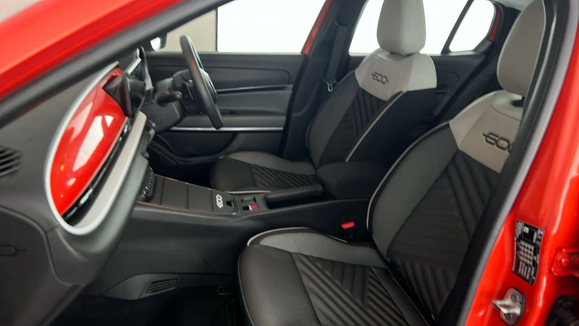 2025 FIAT 600 2025 FIAT 600