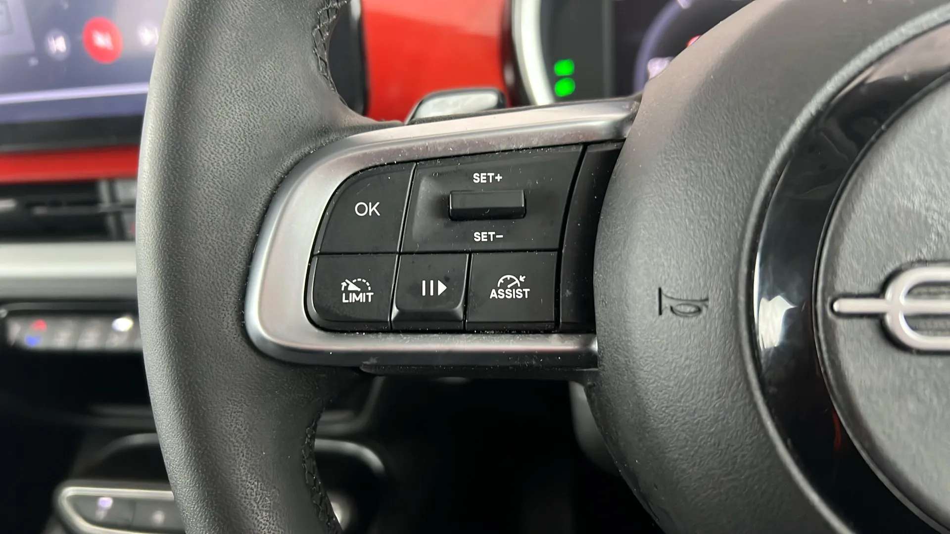 2025 FIAT 600 2025 FIAT 600