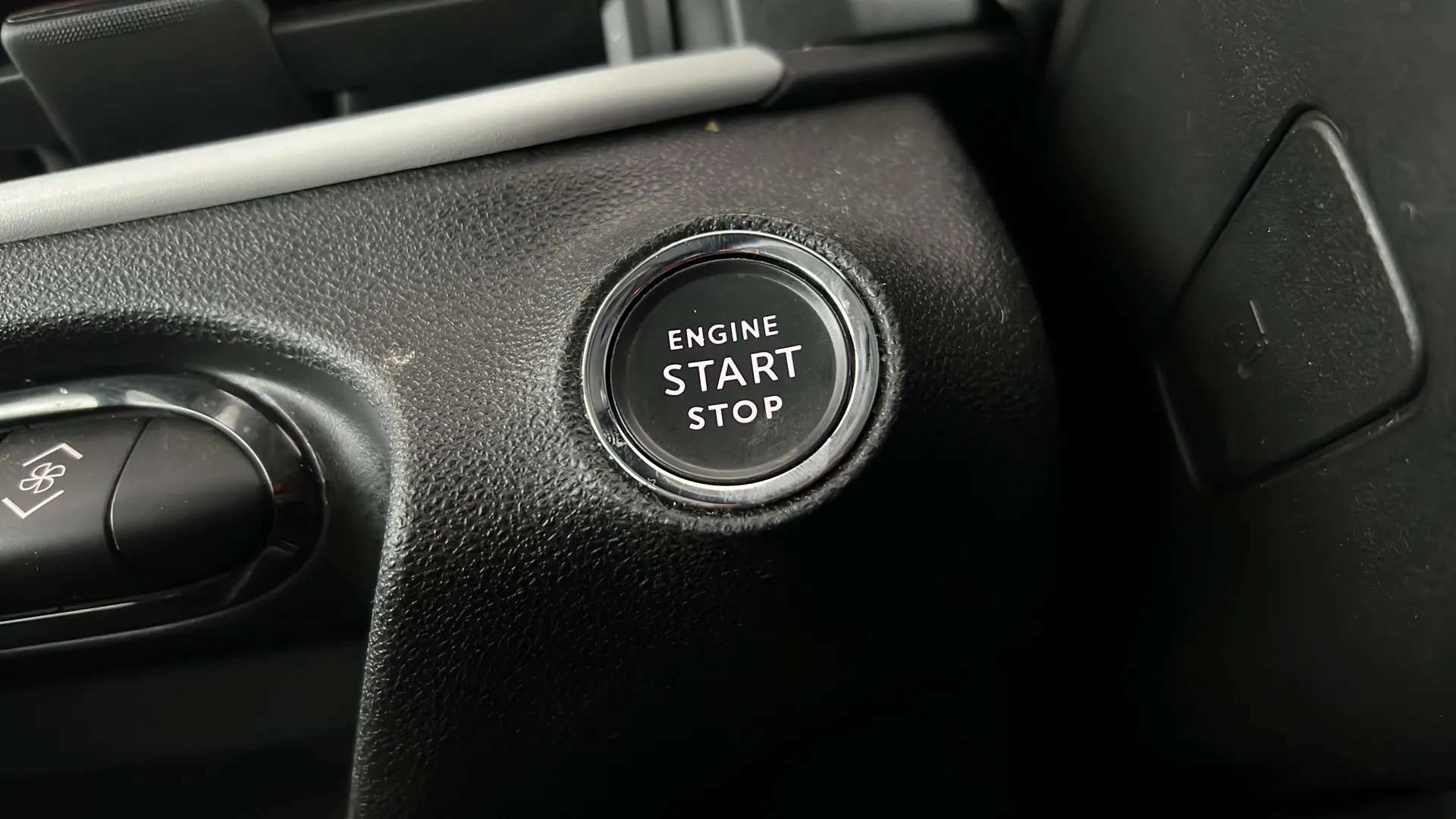 2025 FIAT 600 2025 FIAT 600