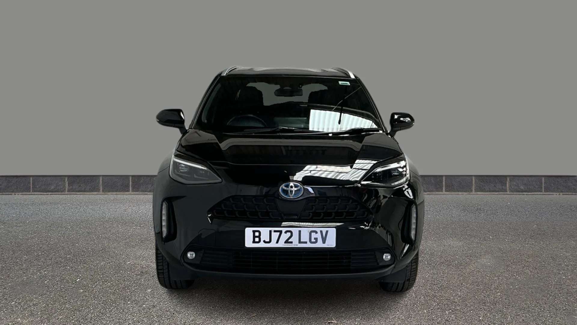 A 2022 TOYOTA YARIS CROSS 1.5 Hybrid Design CVT A 2022 TOYOTA YARIS CROSS 1.5 Hybrid Design CVT