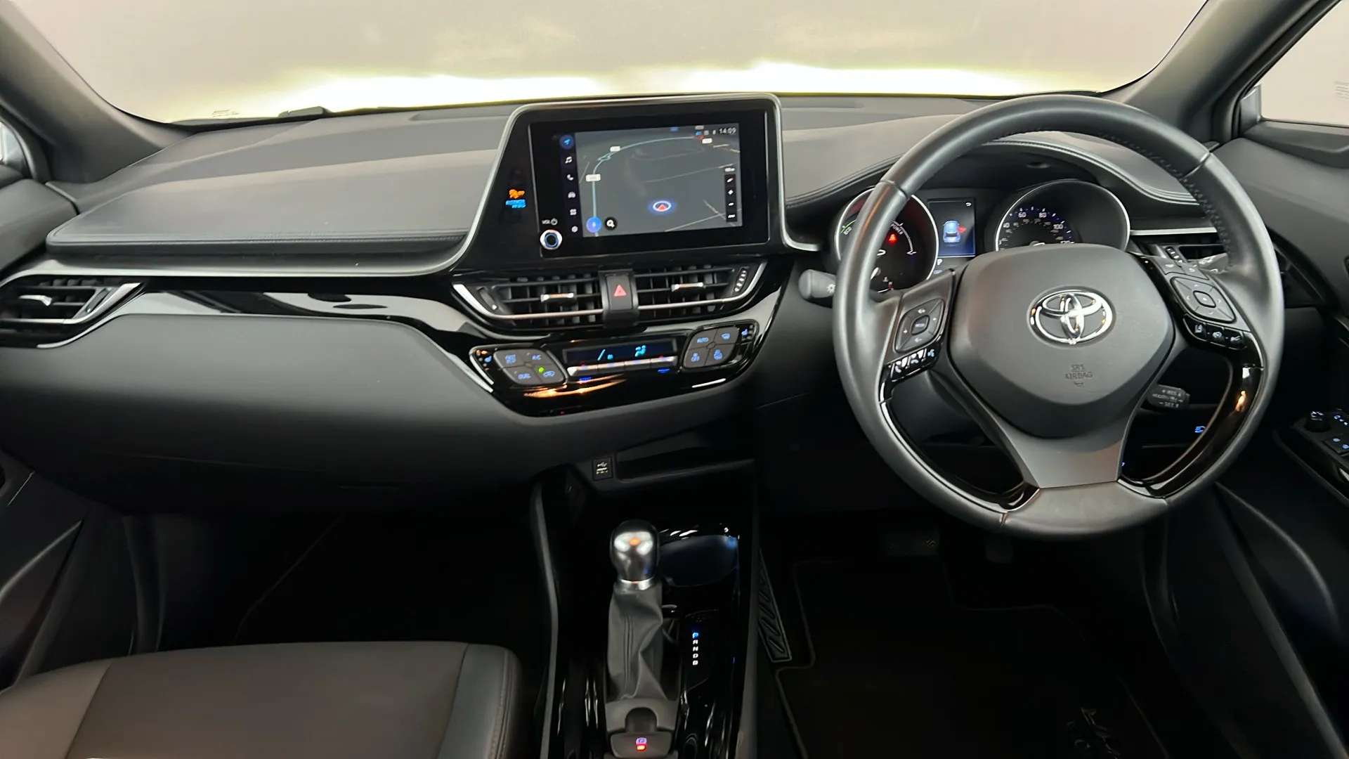 2023 TOYOTA C-HR 2023 TOYOTA C-HR