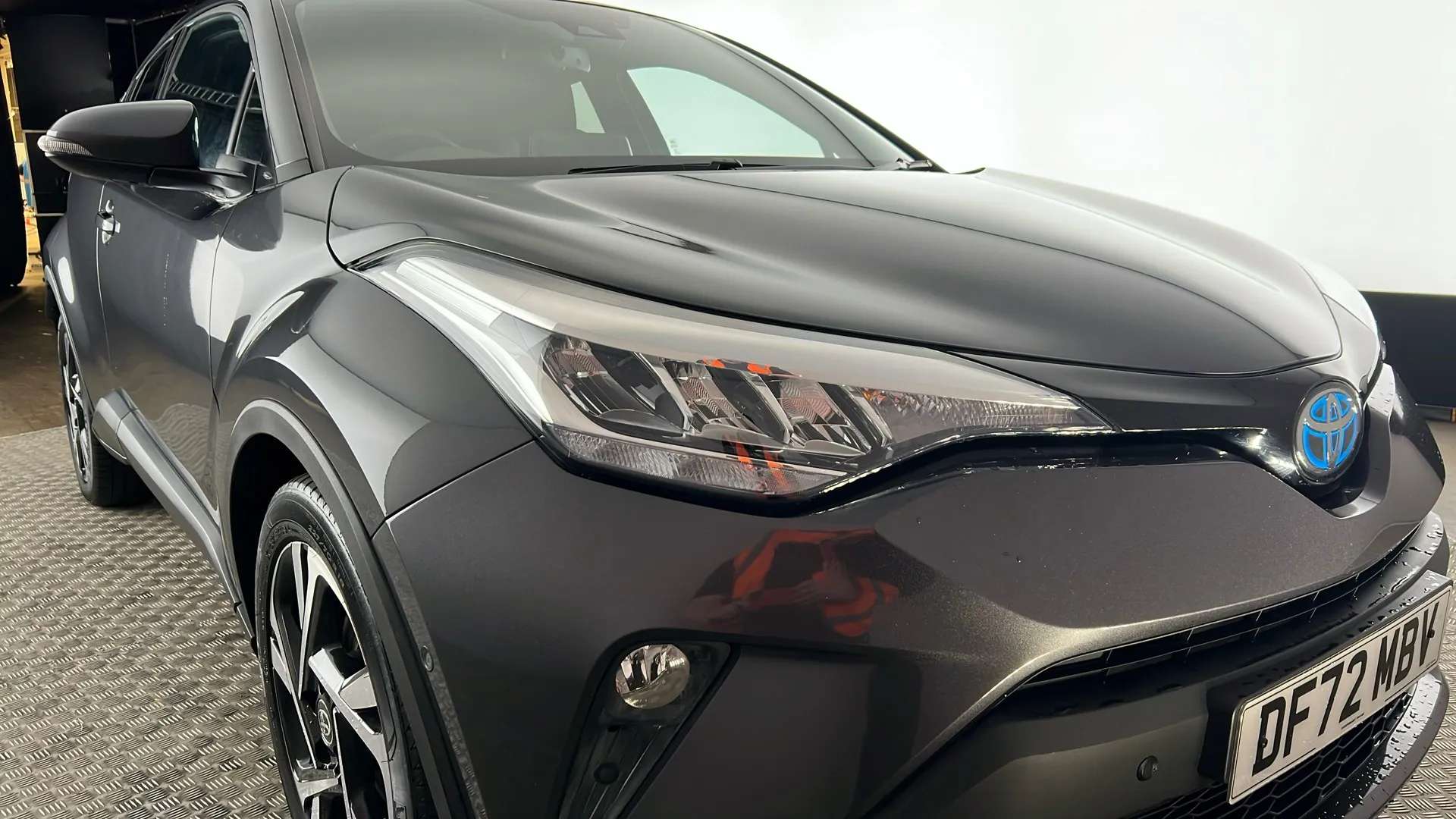2023 TOYOTA C-HR 2023 TOYOTA C-HR