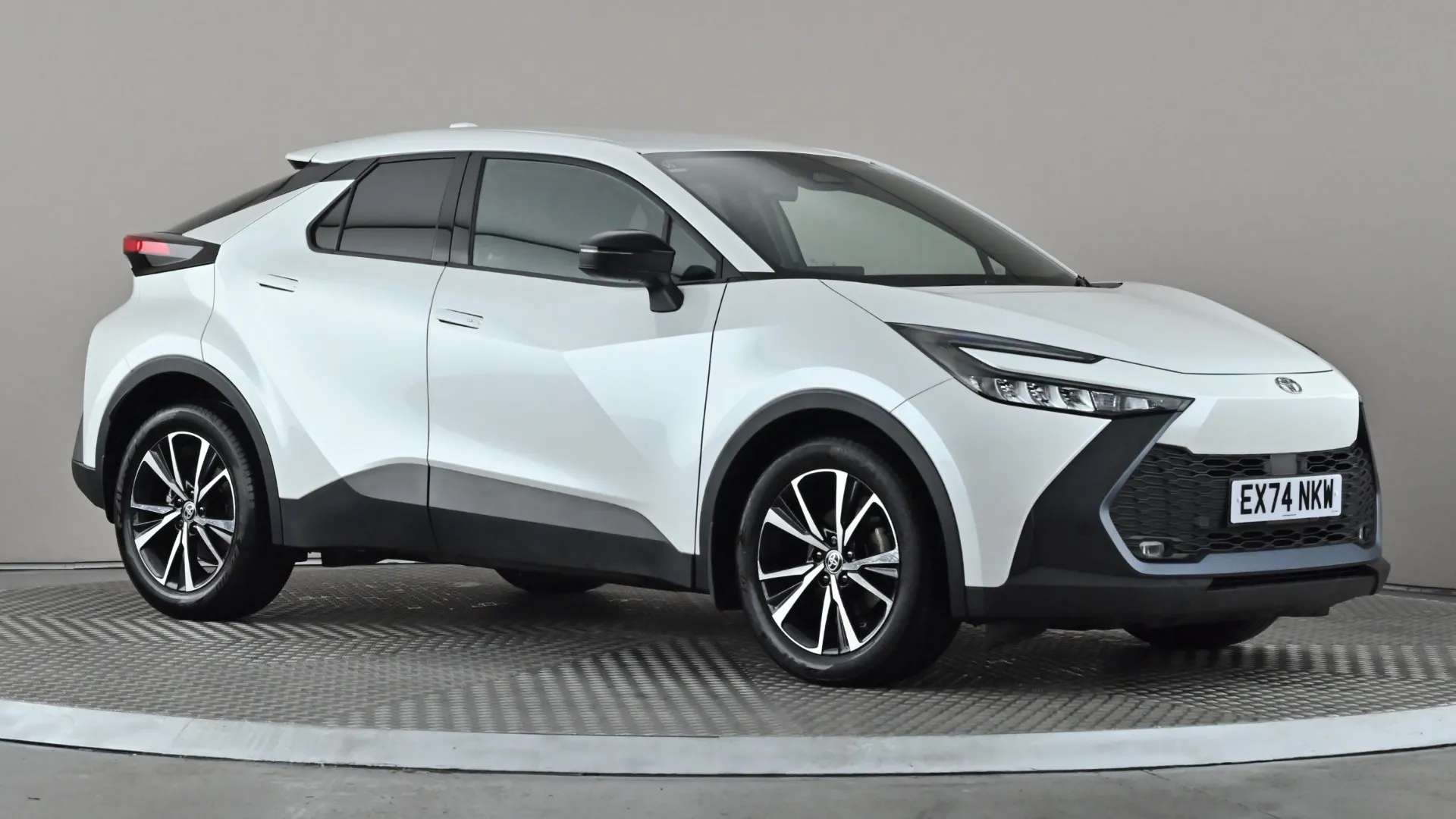 A 2024 TOYOTA C-HR 1.8 Hybrid Design CVT A 2024 TOYOTA C-HR 1.8 Hybrid Design CVT