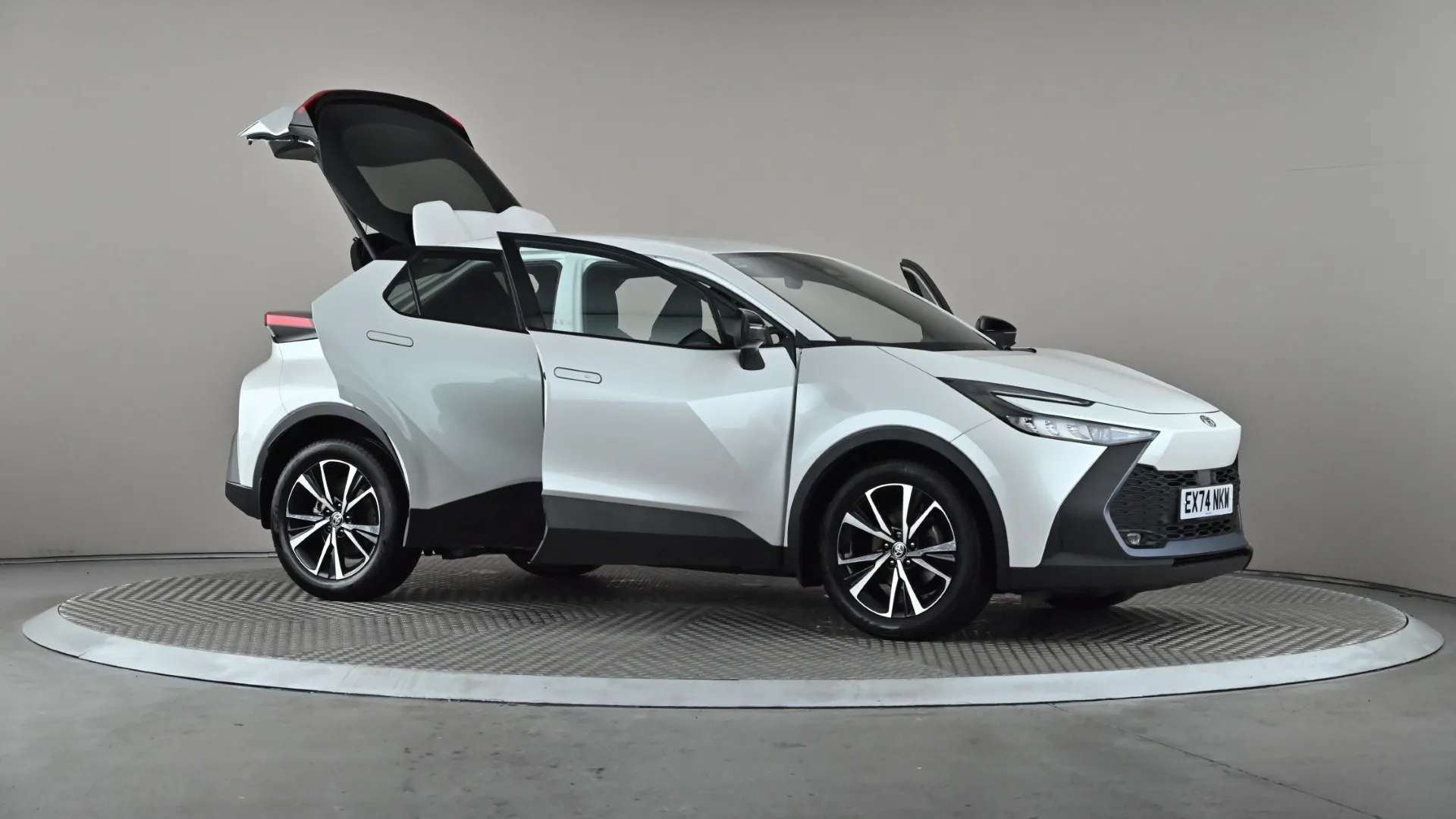 2024 TOYOTA C-HR 2024 TOYOTA C-HR
