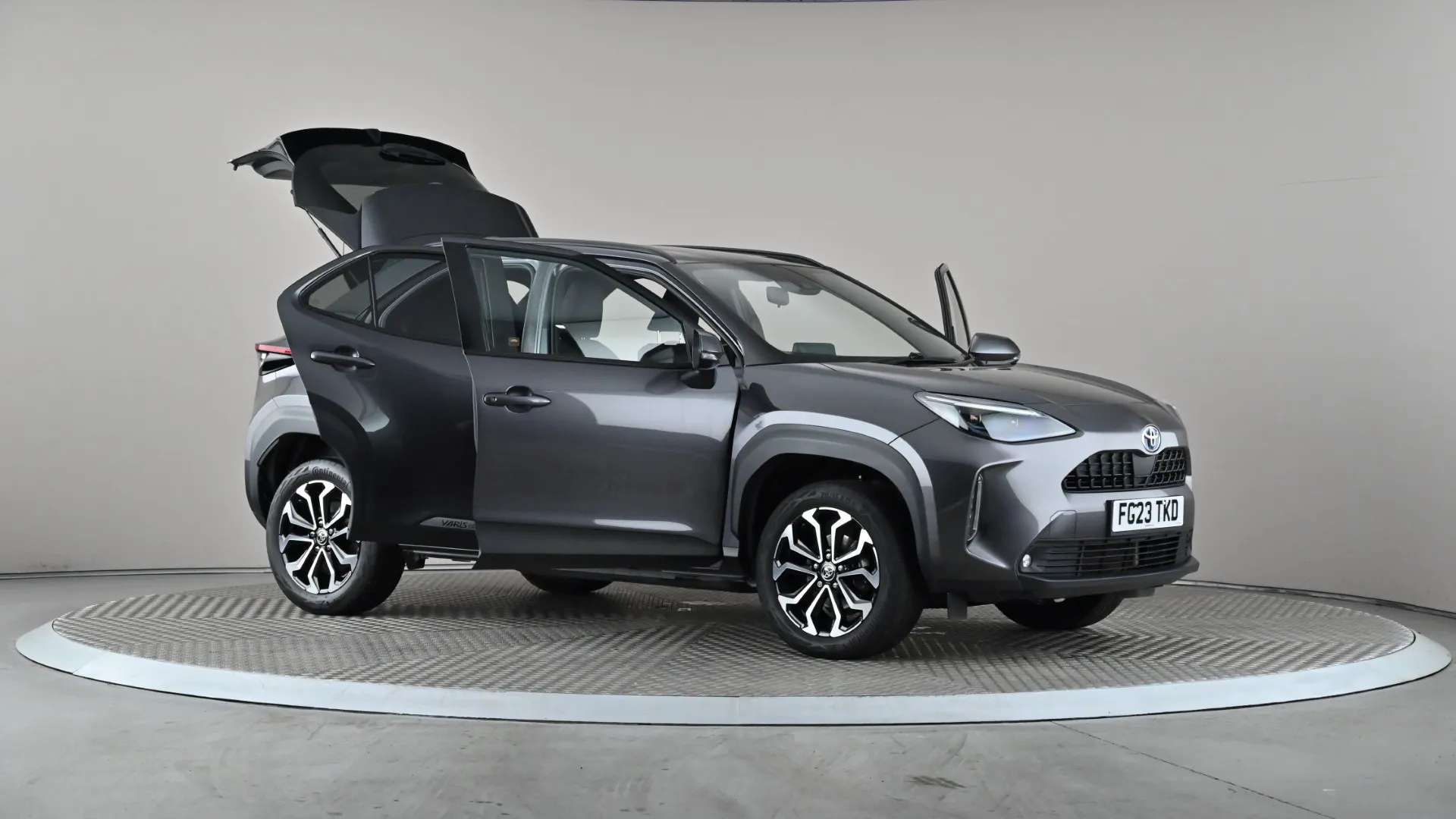 2023 TOYOTA YARIS CROSS 2023 TOYOTA YARIS CROSS