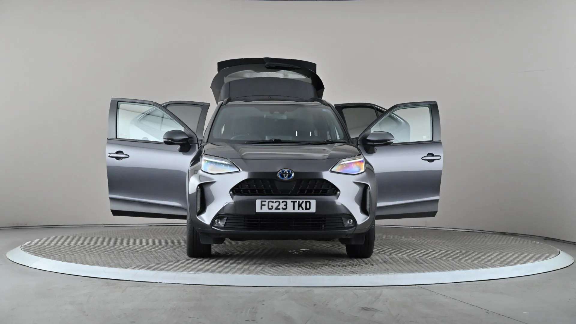 2023 TOYOTA YARIS CROSS 2023 TOYOTA YARIS CROSS