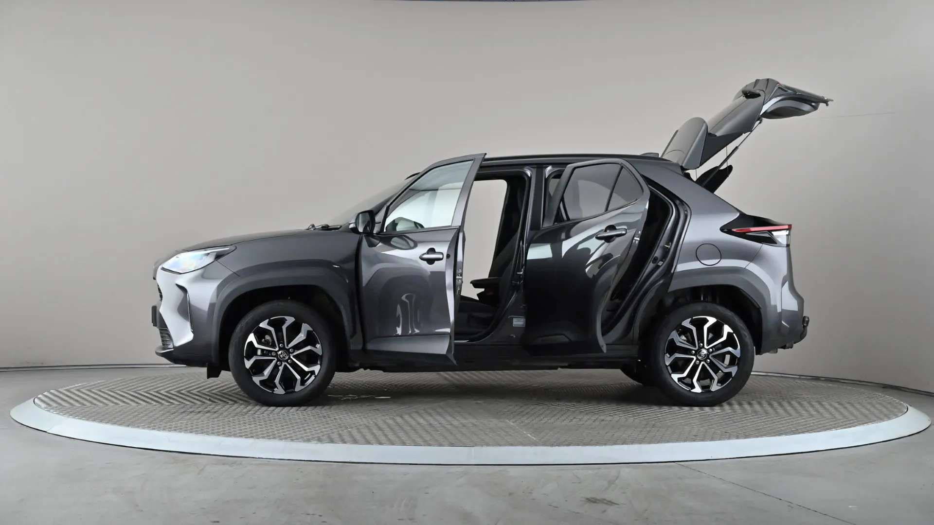 2023 TOYOTA YARIS CROSS 2023 TOYOTA YARIS CROSS