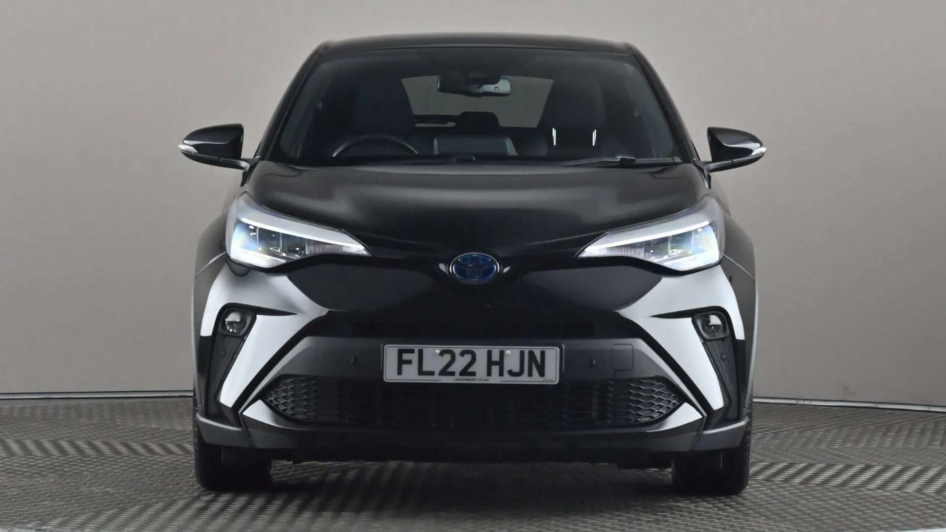 A 2022 TOYOTA C-HR 1.8 Hybrid Design CVT A 2022 TOYOTA C-HR 1.8 Hybrid Design CVT