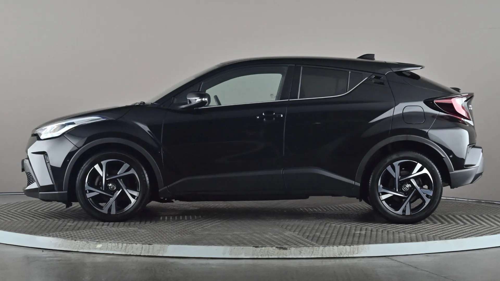 A 2022 TOYOTA C-HR 1.8 Hybrid Design CVT A 2022 TOYOTA C-HR 1.8 Hybrid Design CVT