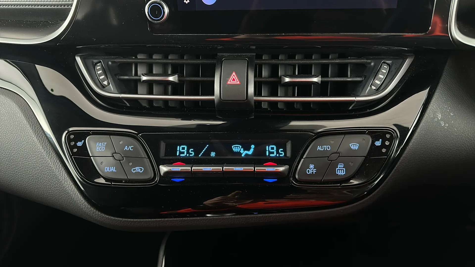 2022 TOYOTA C-HR 2022 TOYOTA C-HR