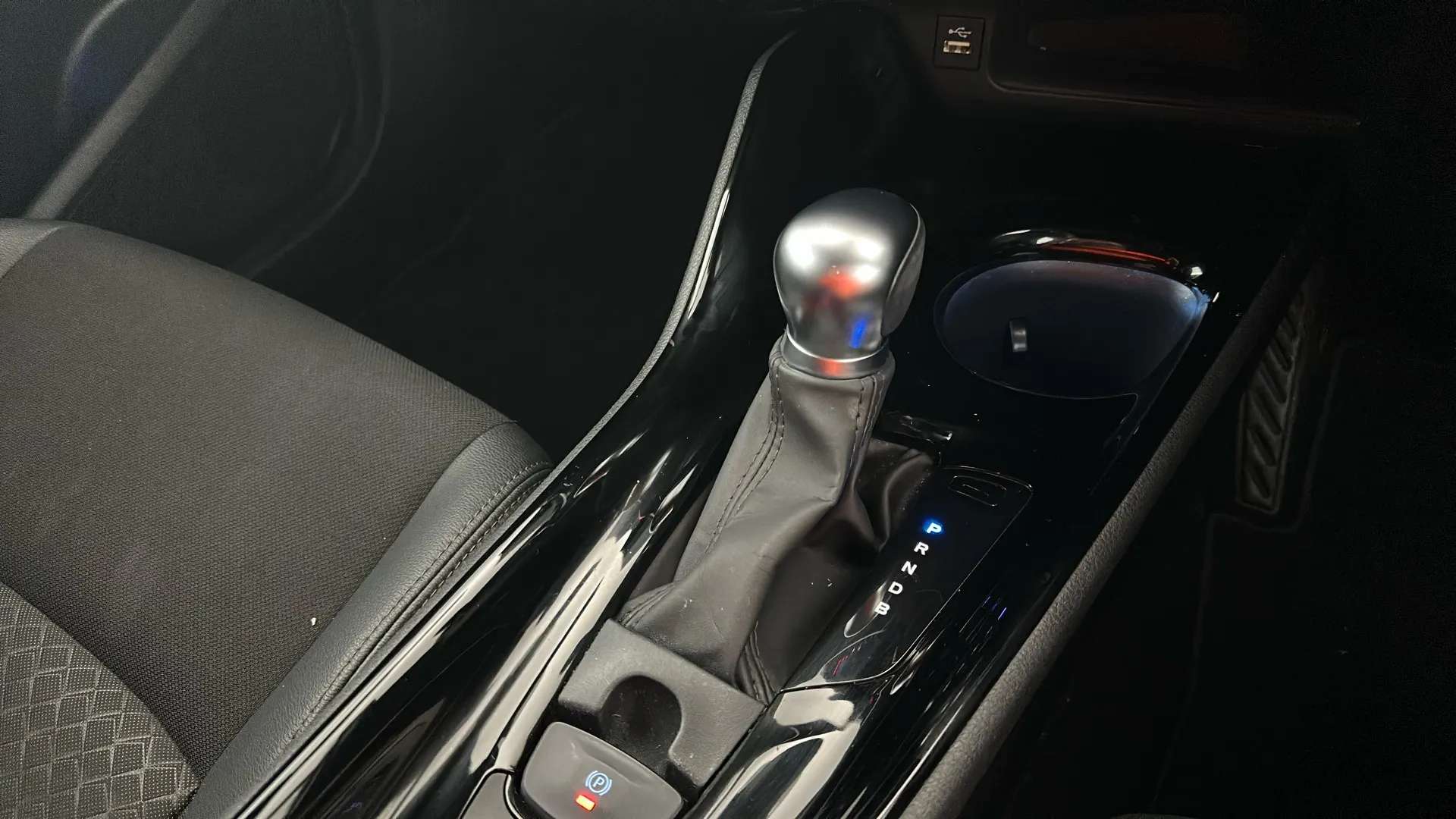 2022 TOYOTA C-HR 2022 TOYOTA C-HR