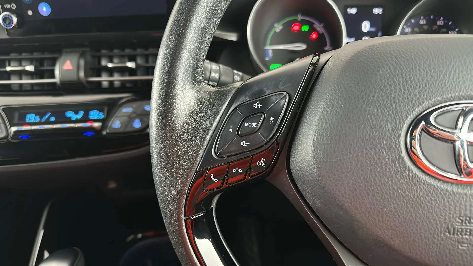 2022 TOYOTA C-HR 2022 TOYOTA C-HR