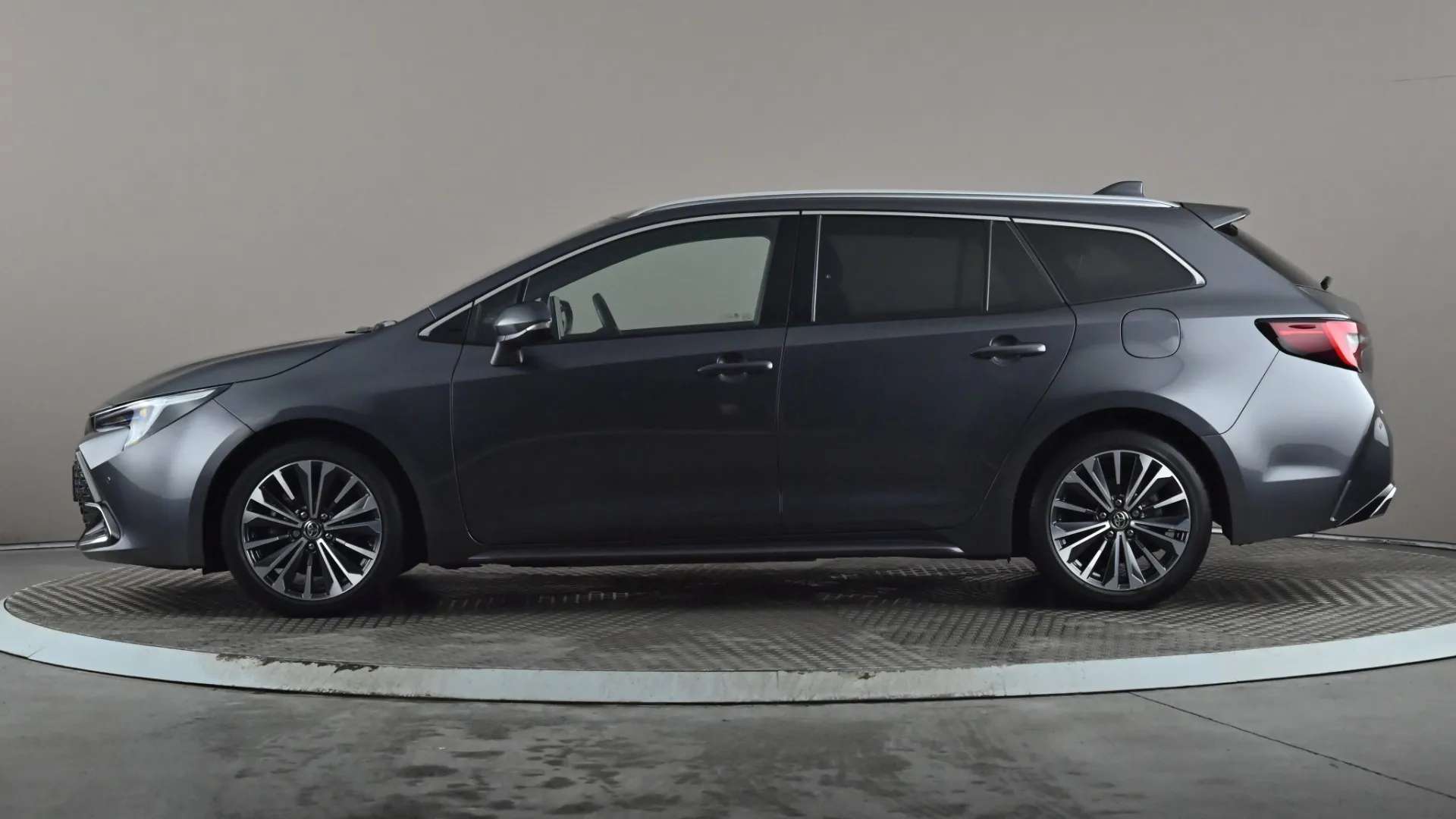 A 2023 TOYOTA COROLLA 1.8 Hybrid Design CVT A 2023 TOYOTA COROLLA 1.8 Hybrid Design CVT