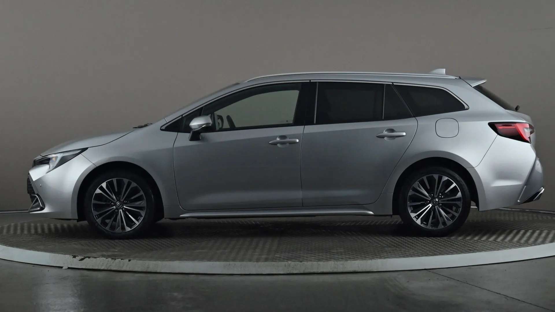 A 2023 TOYOTA COROLLA 1.8 Hybrid Design CVT A 2023 TOYOTA COROLLA 1.8 Hybrid Design CVT