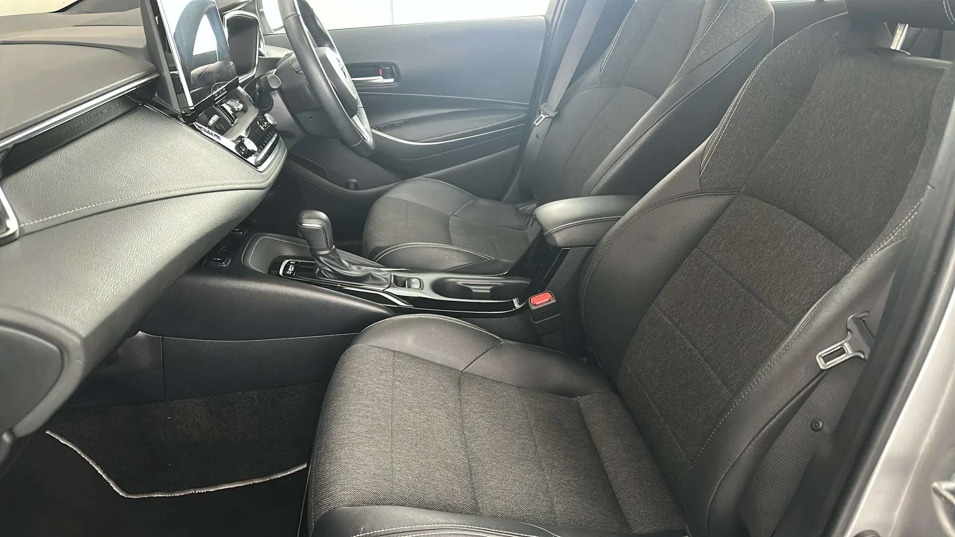 2023 TOYOTA COROLLA 2023 TOYOTA COROLLA