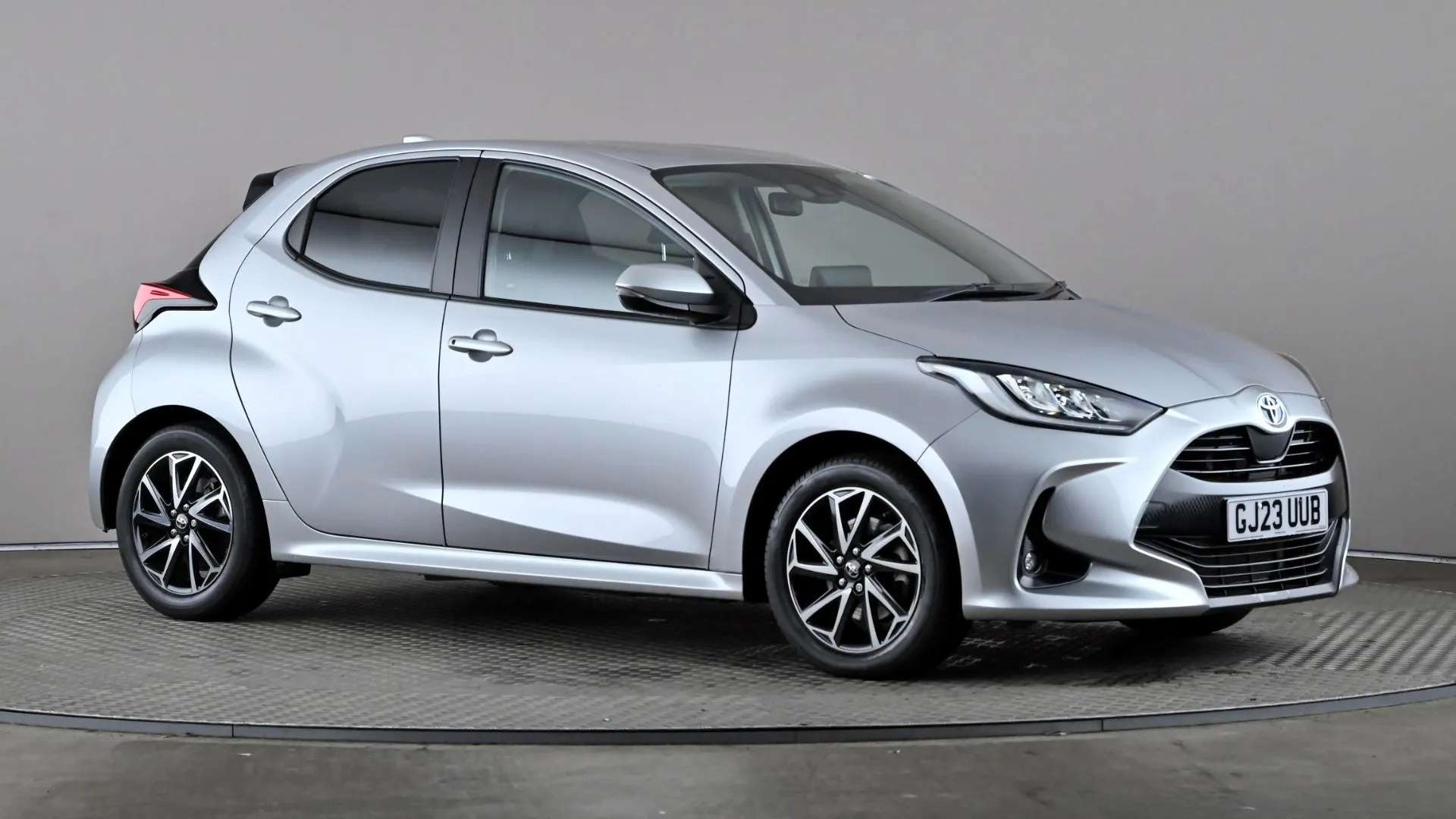 A 2023 TOYOTA YARIS 1.5 Hybrid Design CVT A 2023 TOYOTA YARIS 1.5 Hybrid Design CVT
