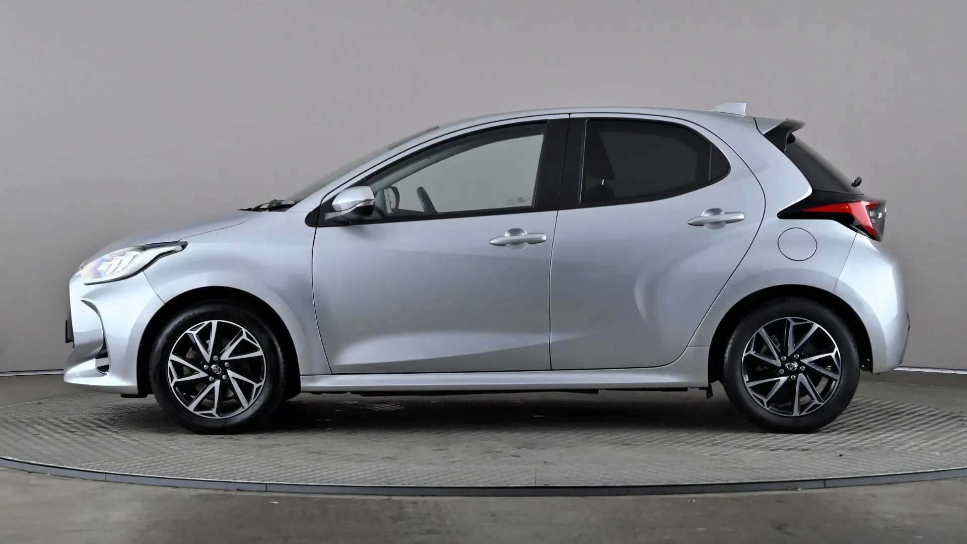 A 2023 TOYOTA YARIS 1.5 Hybrid Design CVT A 2023 TOYOTA YARIS 1.5 Hybrid Design CVT