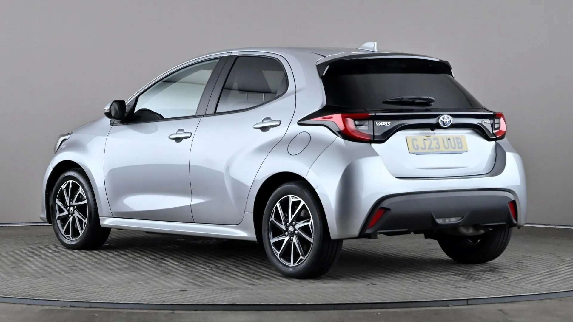 A 2023 TOYOTA YARIS 1.5 Hybrid Design CVT A 2023 TOYOTA YARIS 1.5 Hybrid Design CVT