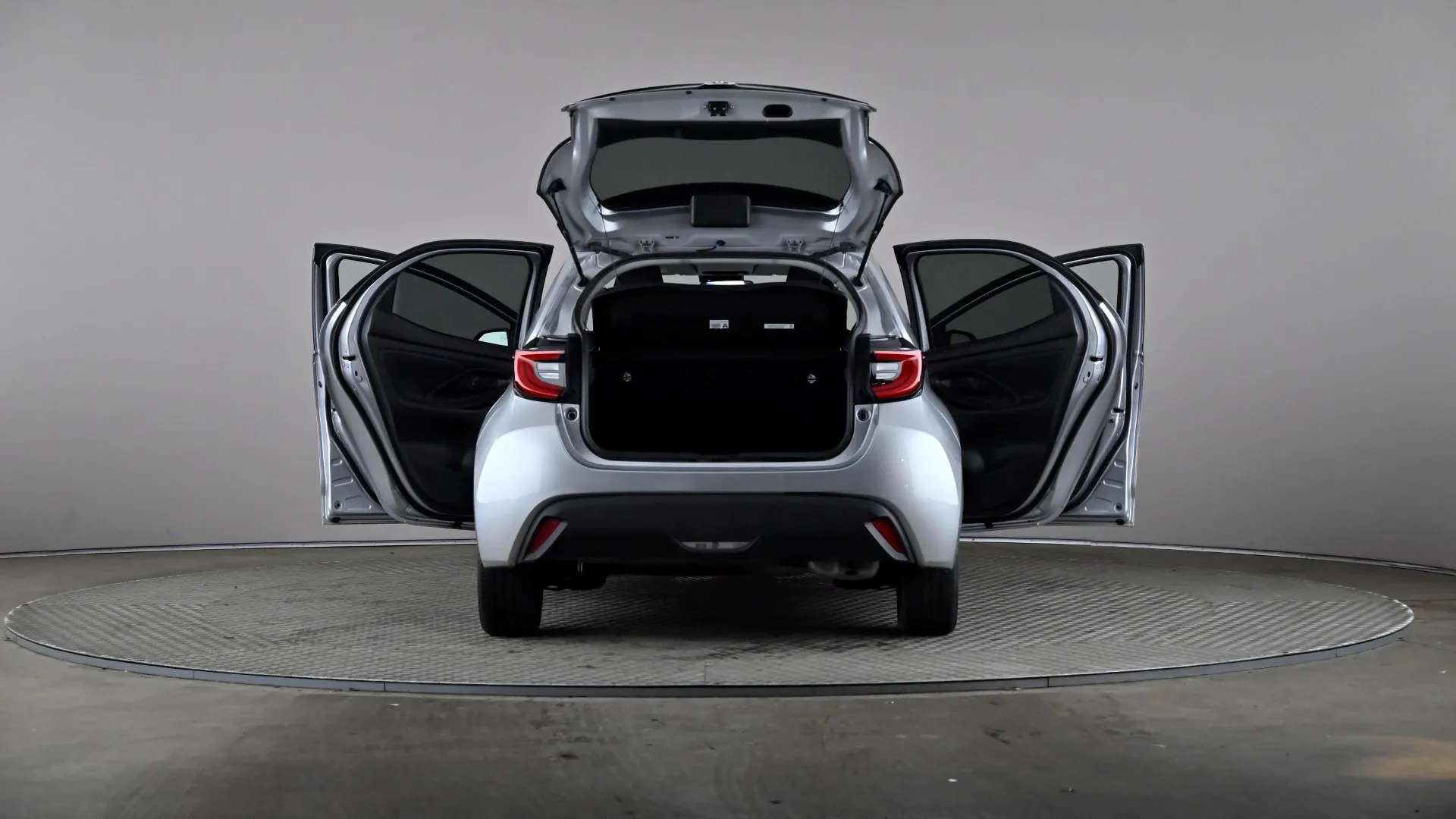 2023 TOYOTA YARIS 2023 TOYOTA YARIS