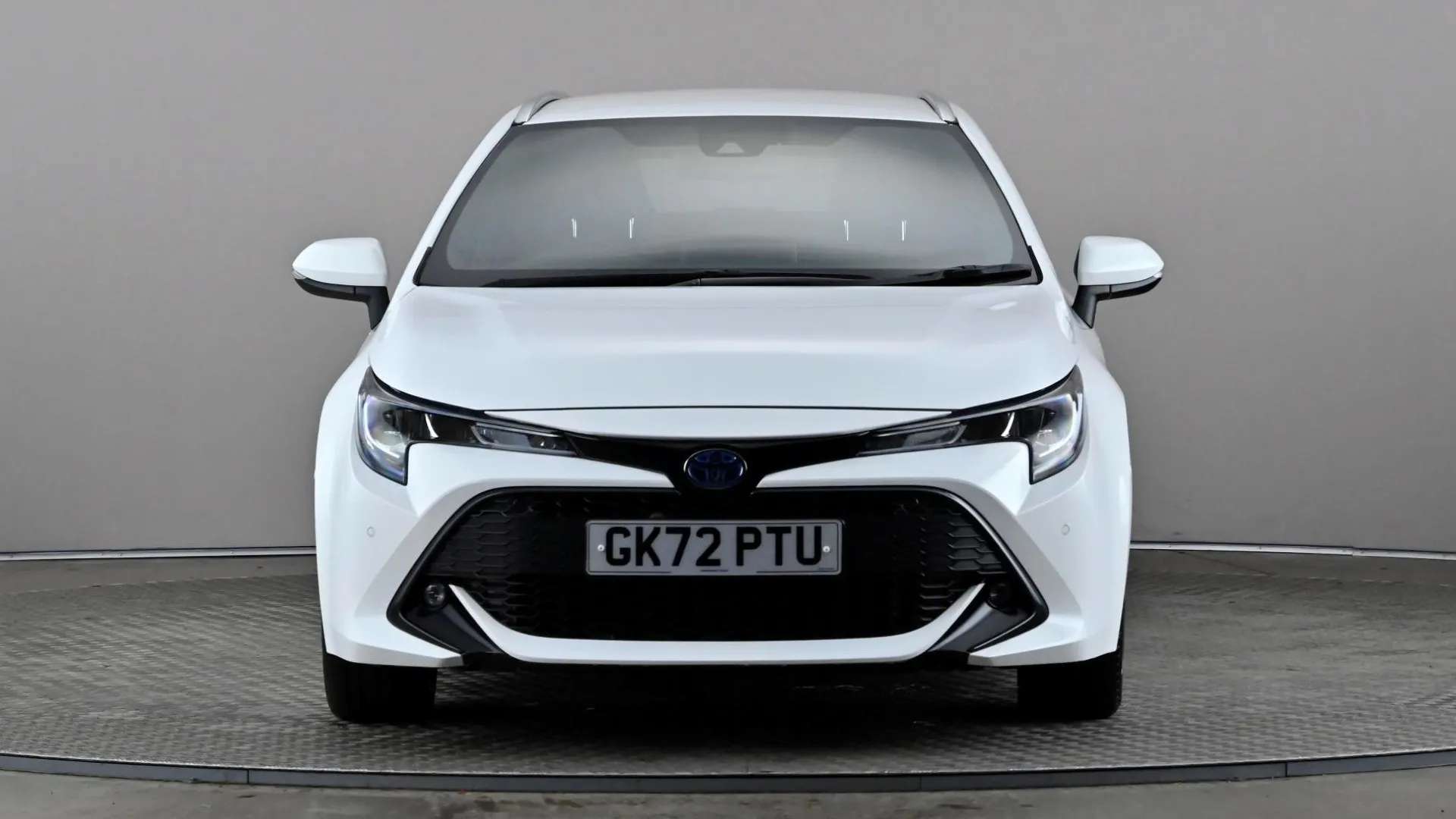 A 2022 TOYOTA COROLLA 2.0 VVT-i Hybrid Design CVT A 2022 TOYOTA COROLLA 2.0 VVT-i Hybrid Design CVT