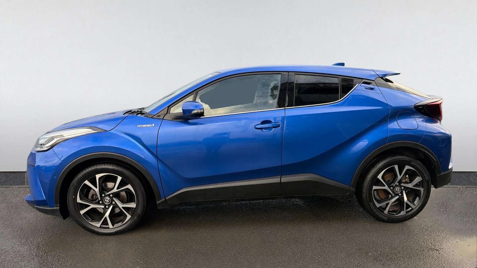 A 2021 TOYOTA C-HR 1.8 Hybrid Design CVT A 2021 TOYOTA C-HR 1.8 Hybrid Design CVT