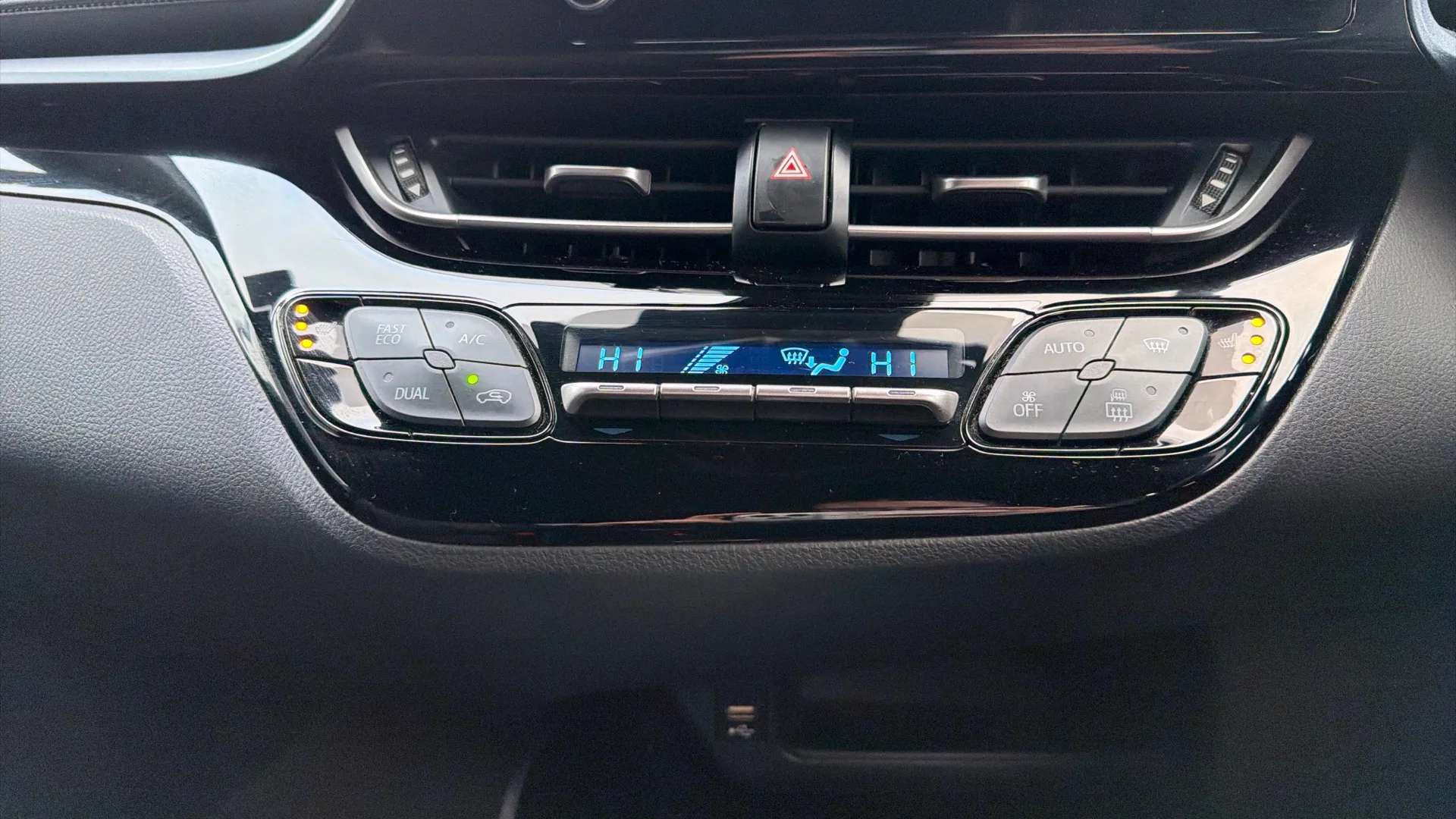 2021 TOYOTA C-HR 2021 TOYOTA C-HR