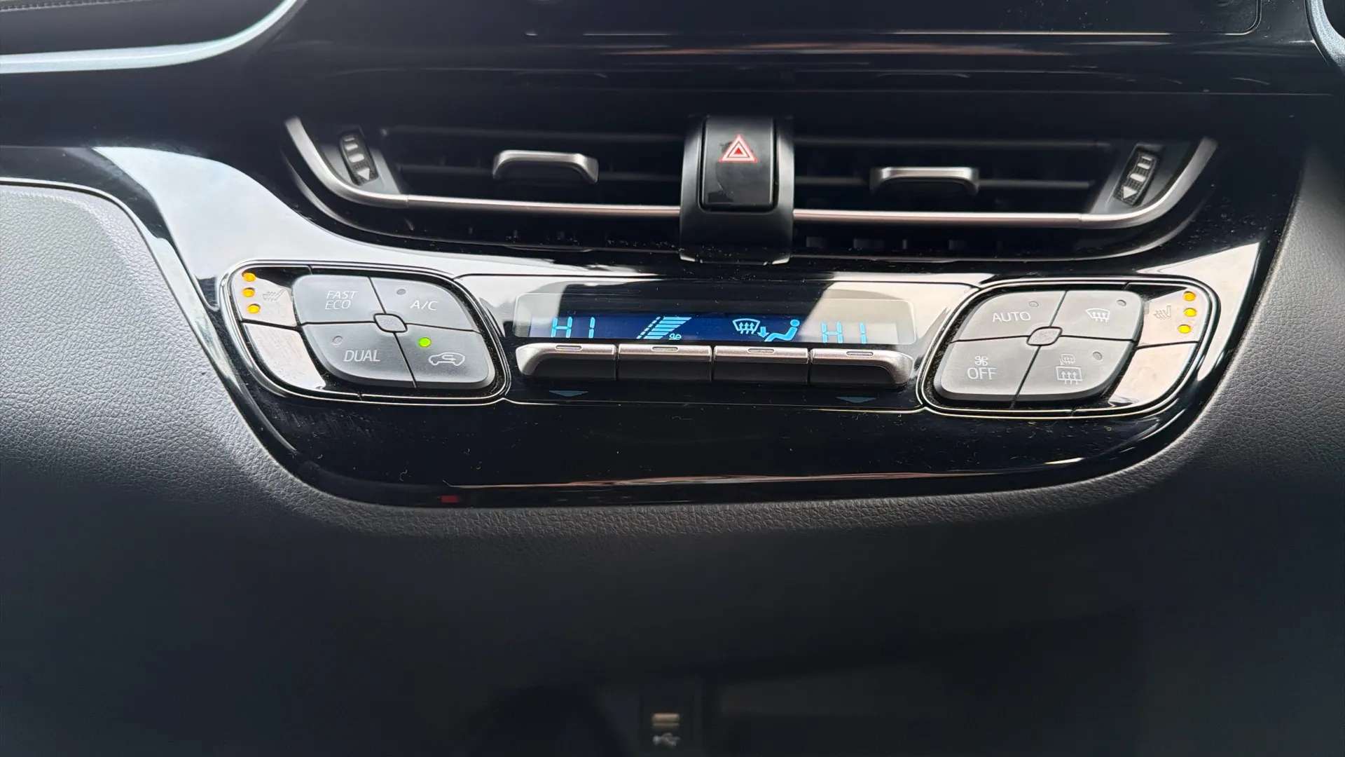 2021 TOYOTA C-HR 2021 TOYOTA C-HR