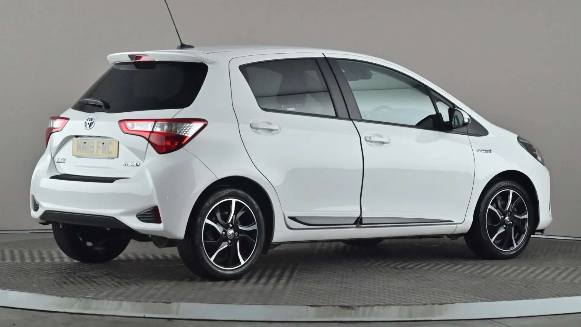 2018 TOYOTA YARIS 2018 TOYOTA YARIS
