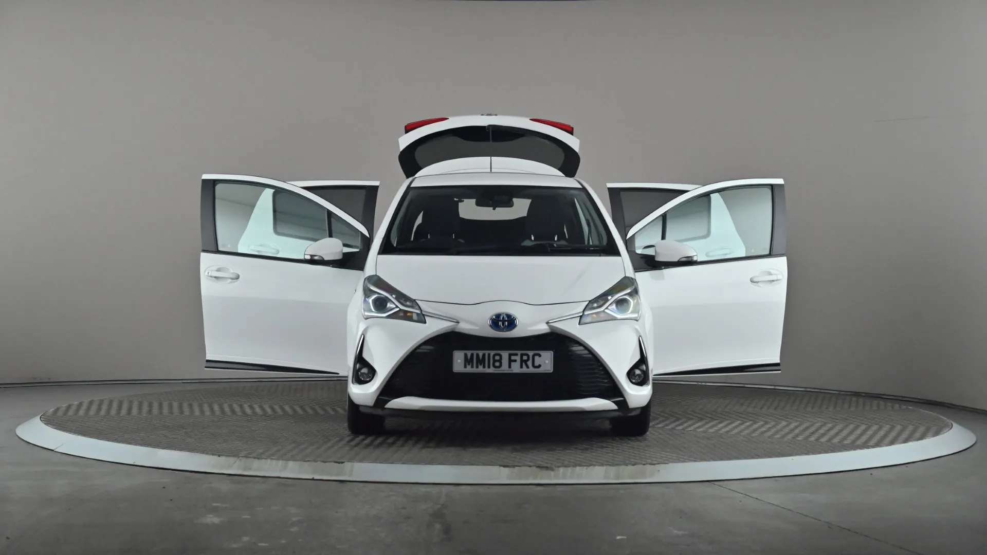 2018 TOYOTA YARIS 2018 TOYOTA YARIS