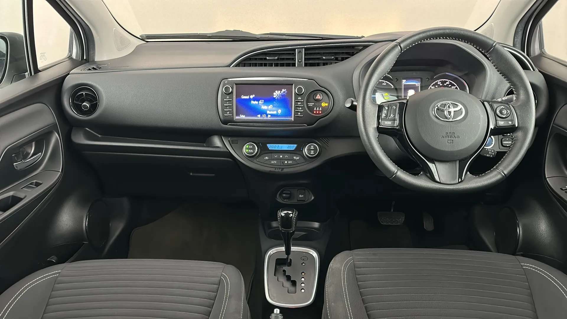 2018 TOYOTA YARIS 2018 TOYOTA YARIS