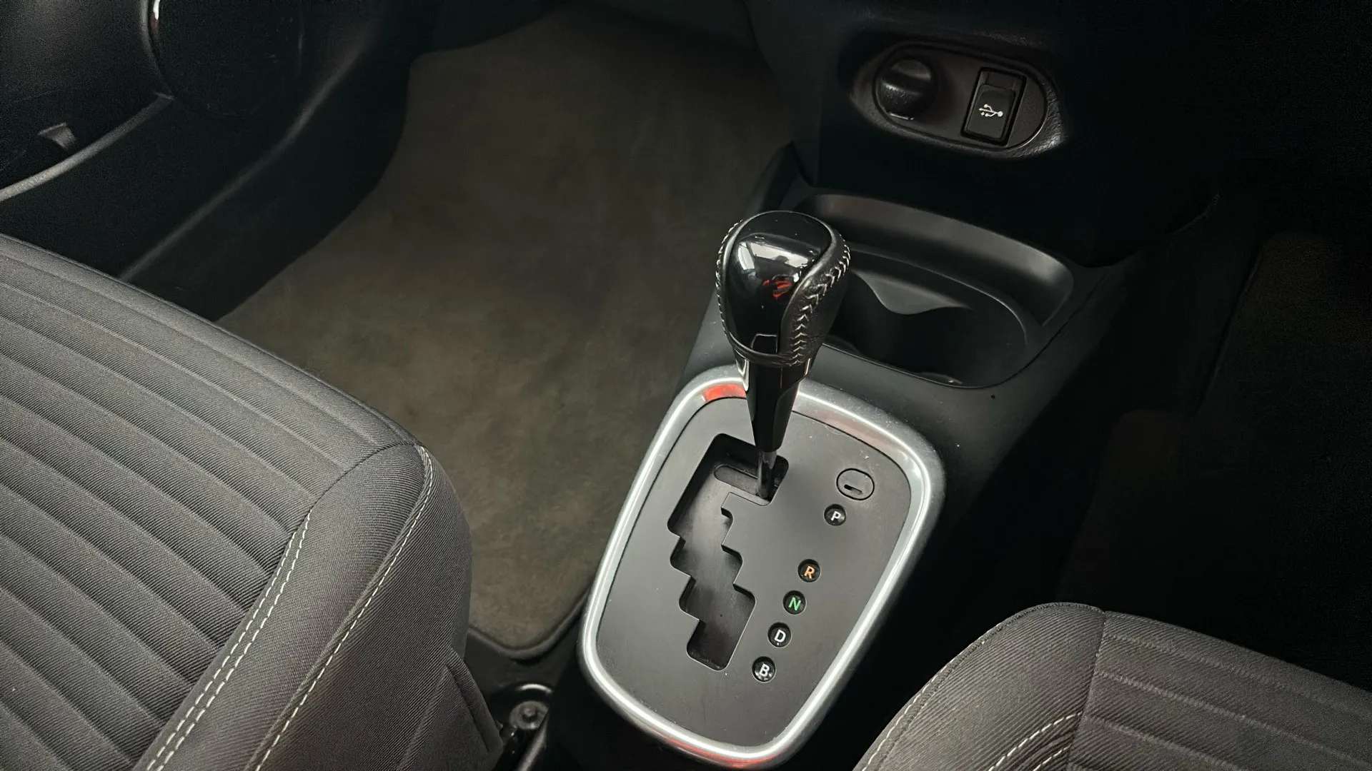 2018 TOYOTA YARIS 2018 TOYOTA YARIS