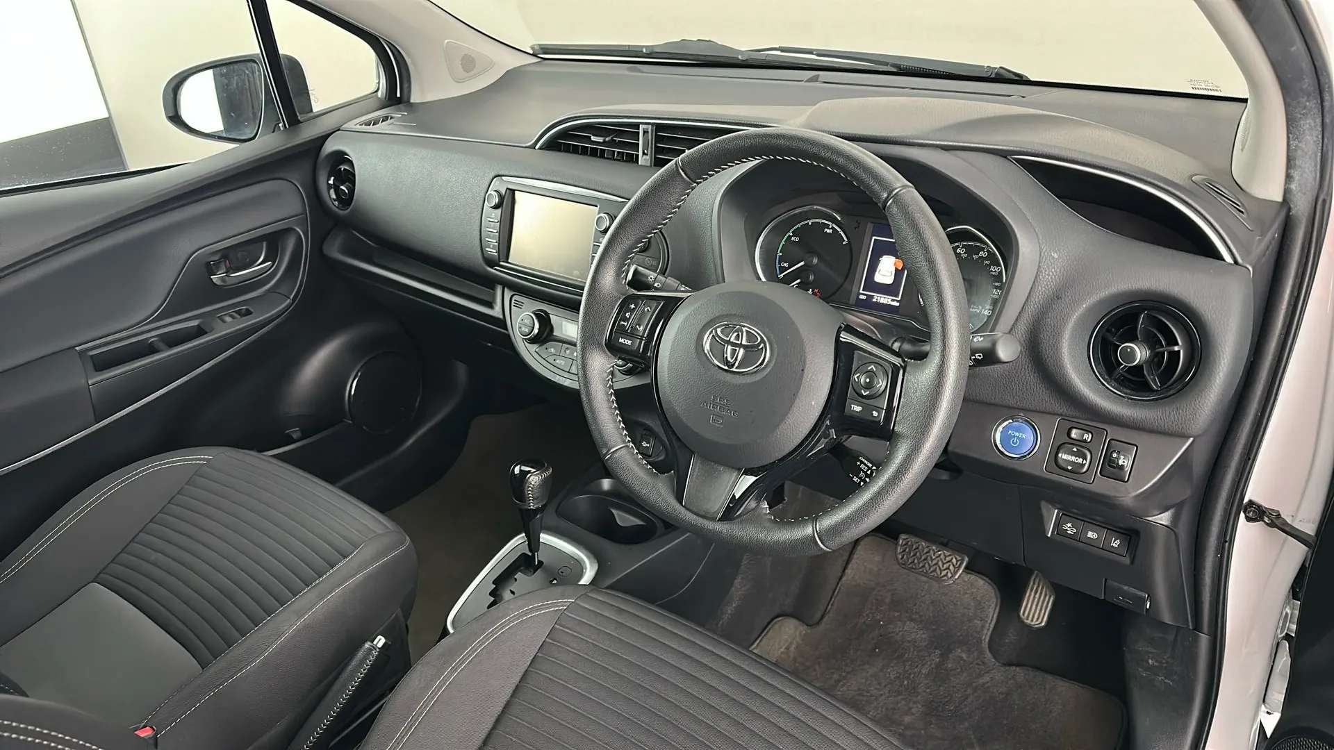 2018 TOYOTA YARIS 2018 TOYOTA YARIS