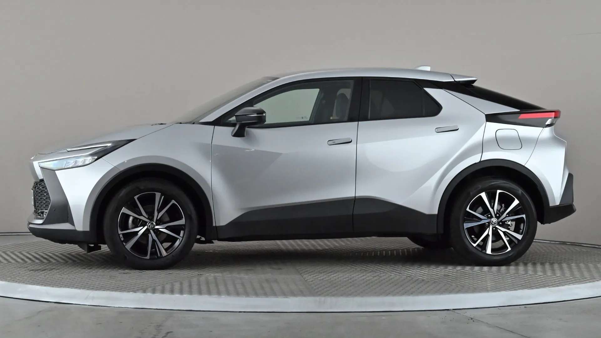 A 2025 TOYOTA C-HR 1.8 Hybrid Design CVT A 2025 TOYOTA C-HR 1.8 Hybrid Design CVT