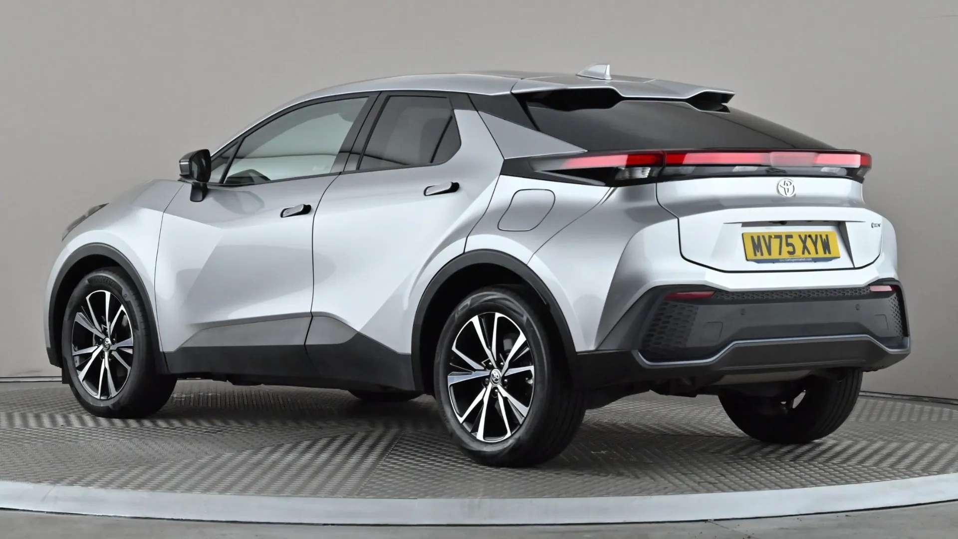 A 2025 TOYOTA C-HR 1.8 Hybrid Design CVT A 2025 TOYOTA C-HR 1.8 Hybrid Design CVT