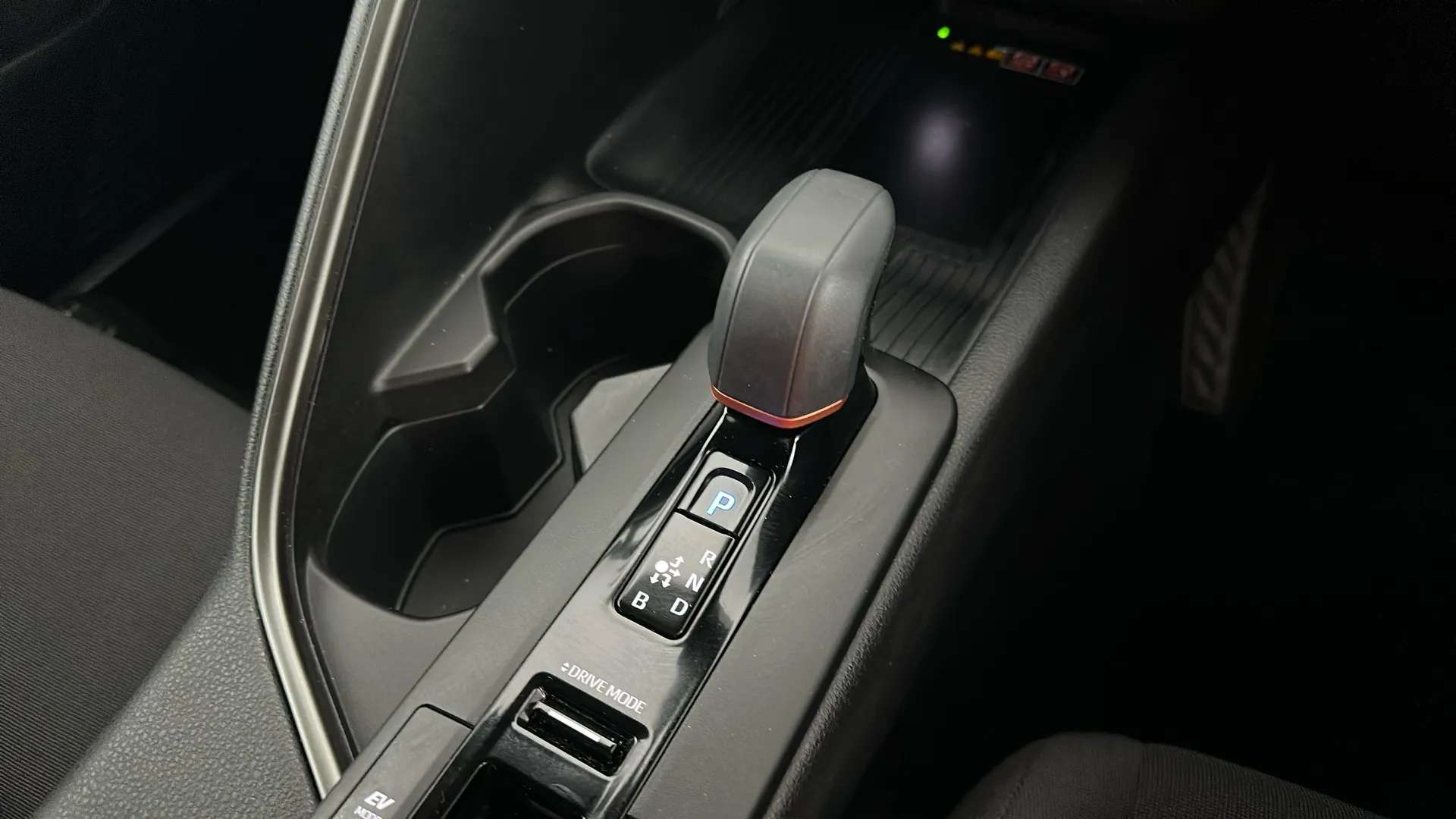 2025 TOYOTA C-HR 2025 TOYOTA C-HR