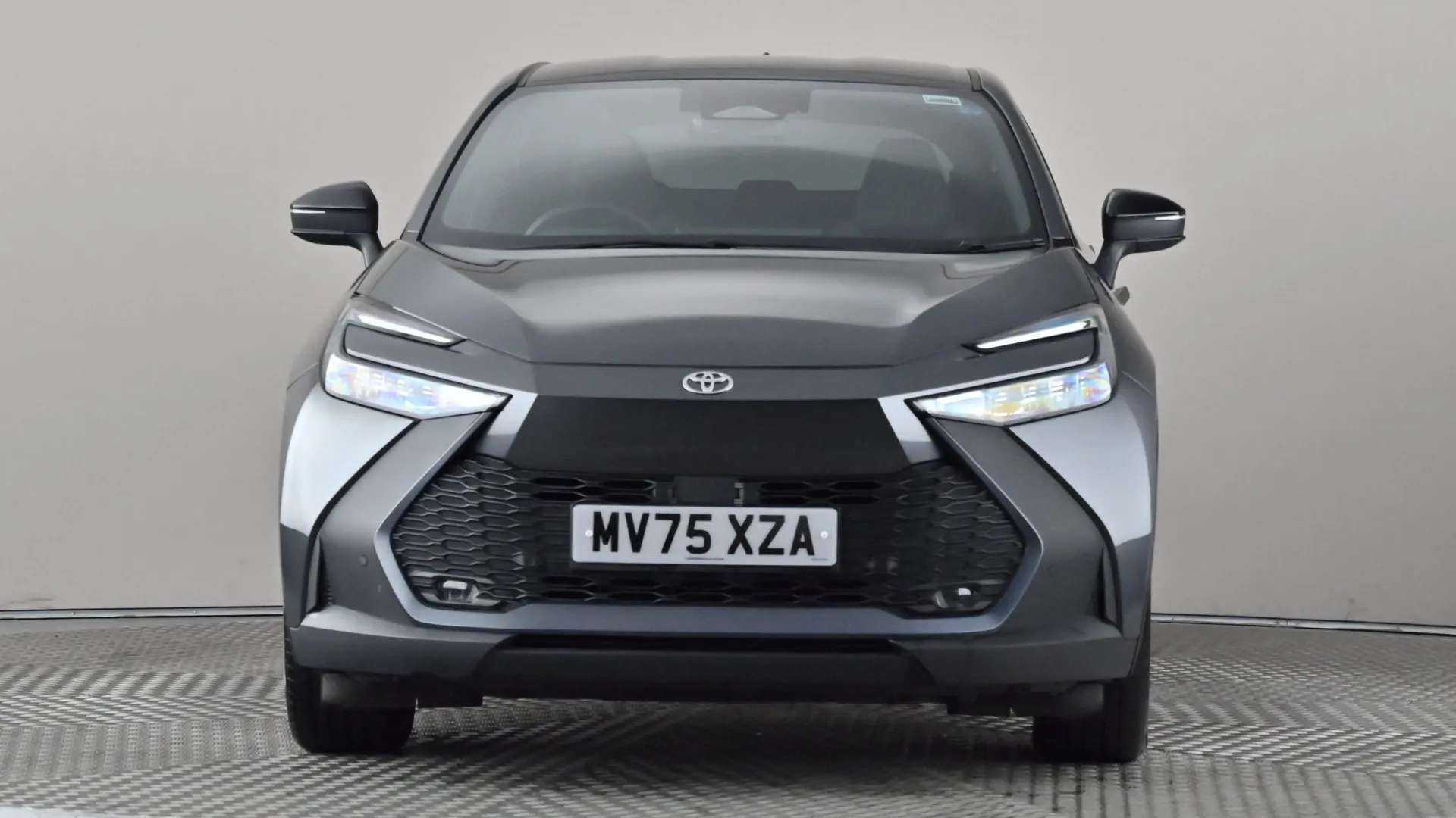 A 2025 TOYOTA C-HR 1.8 Hybrid Design CVT A 2025 TOYOTA C-HR 1.8 Hybrid Design CVT