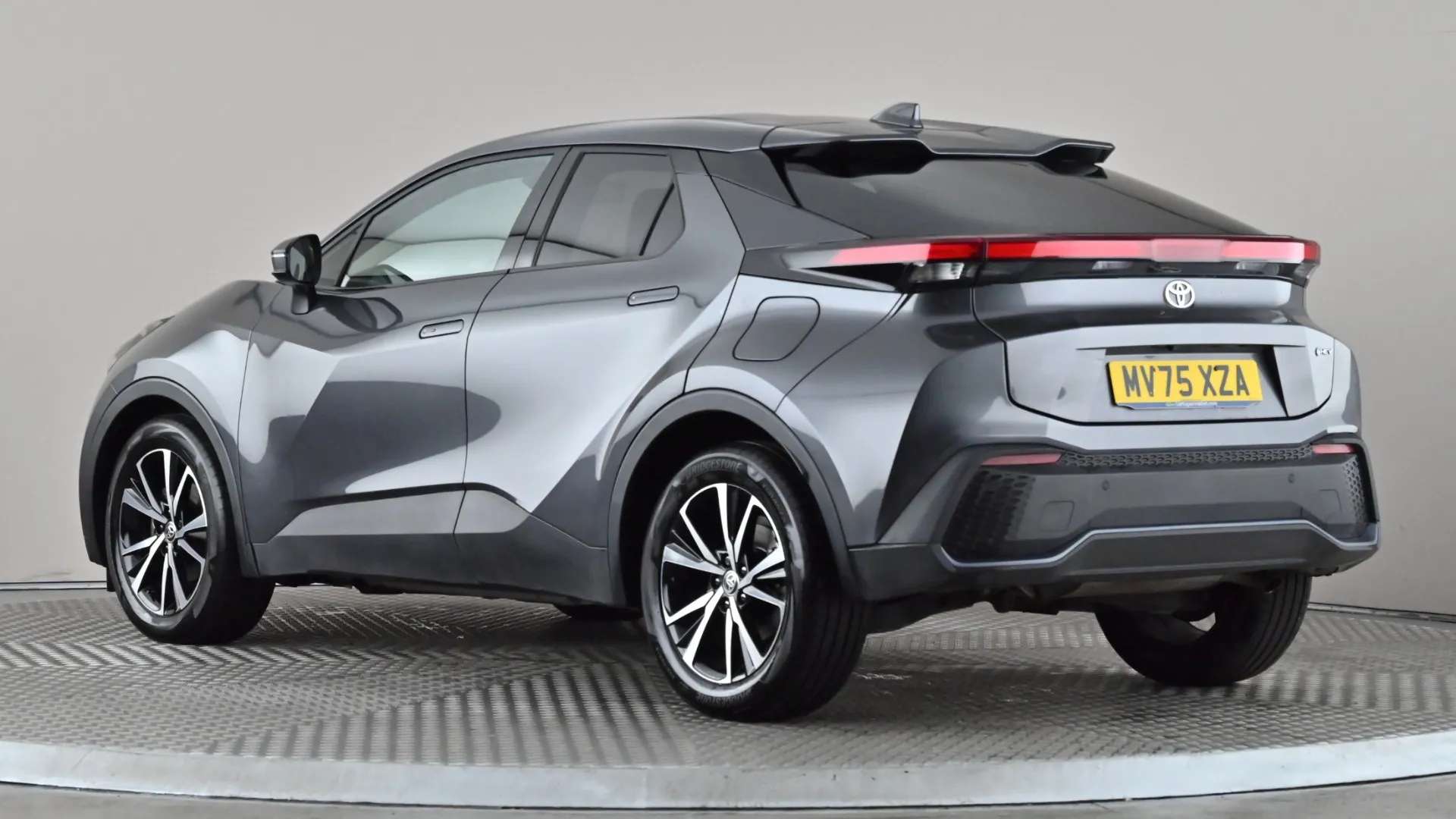 A 2025 TOYOTA C-HR 1.8 Hybrid Design CVT A 2025 TOYOTA C-HR 1.8 Hybrid Design CVT