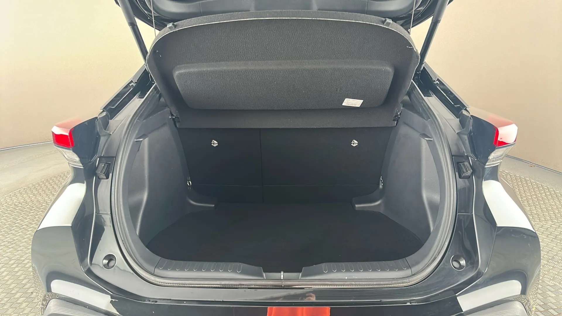 2025 TOYOTA C-HR 2025 TOYOTA C-HR