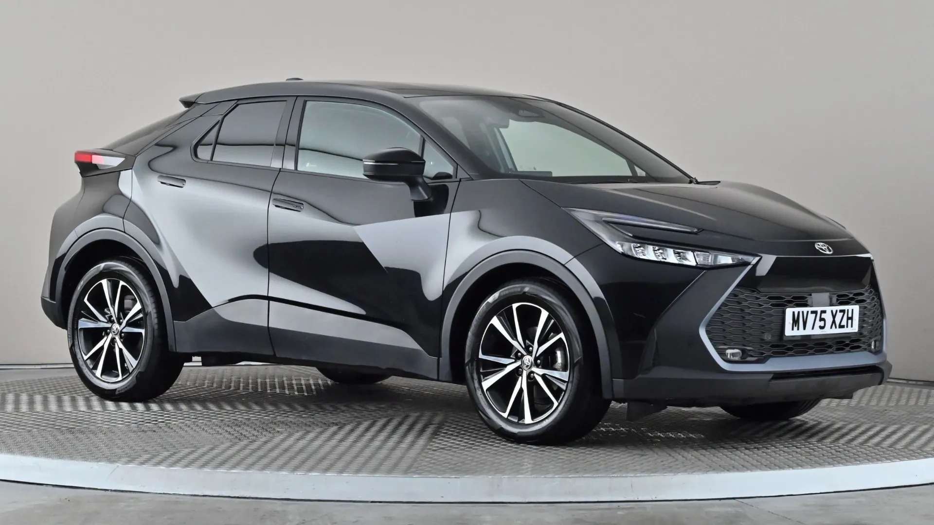 A 2025 TOYOTA C-HR 1.8 Hybrid Design CVT A 2025 TOYOTA C-HR 1.8 Hybrid Design CVT