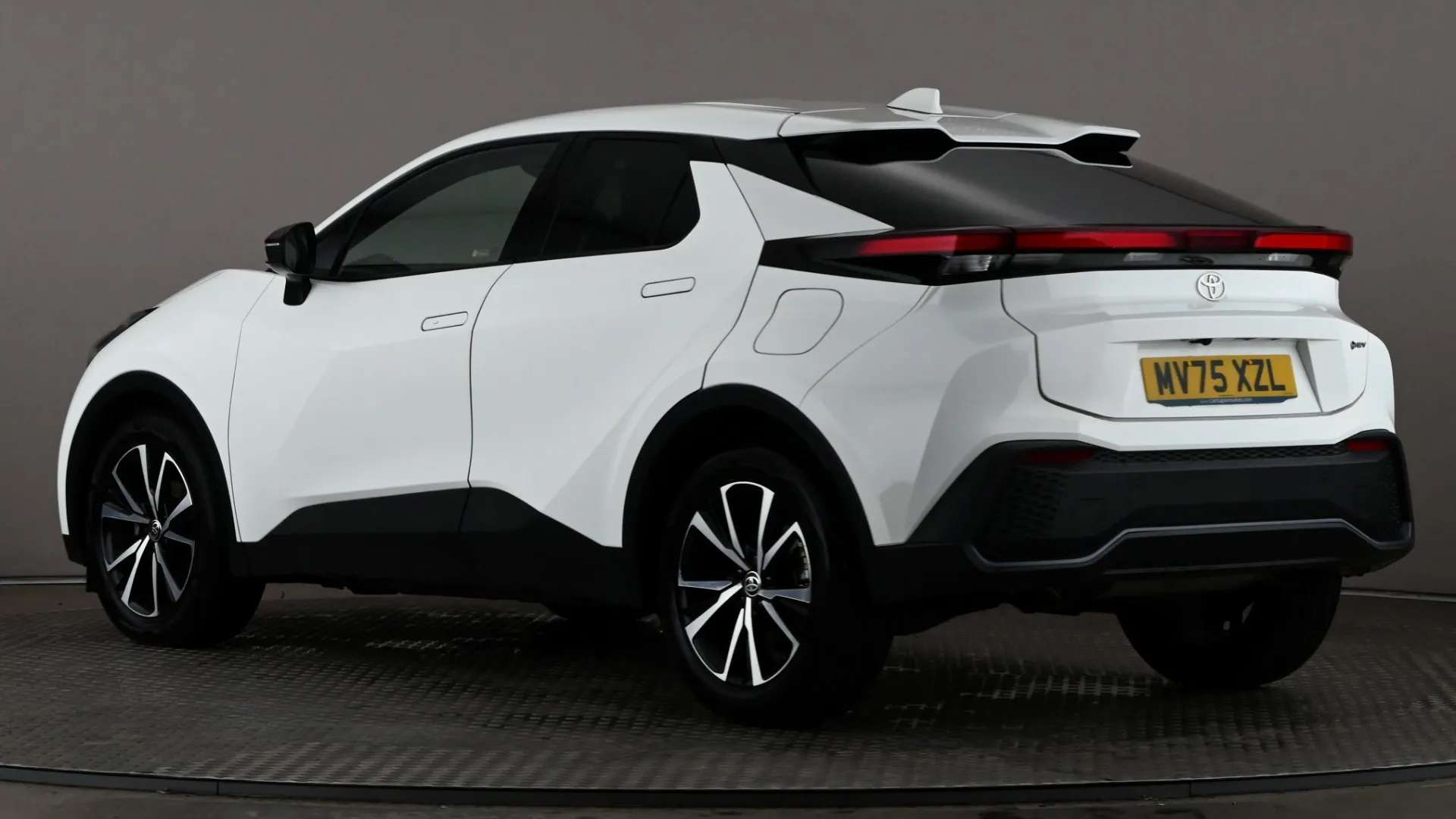A 2025 TOYOTA C-HR 1.8 Hybrid Design CVT A 2025 TOYOTA C-HR 1.8 Hybrid Design CVT