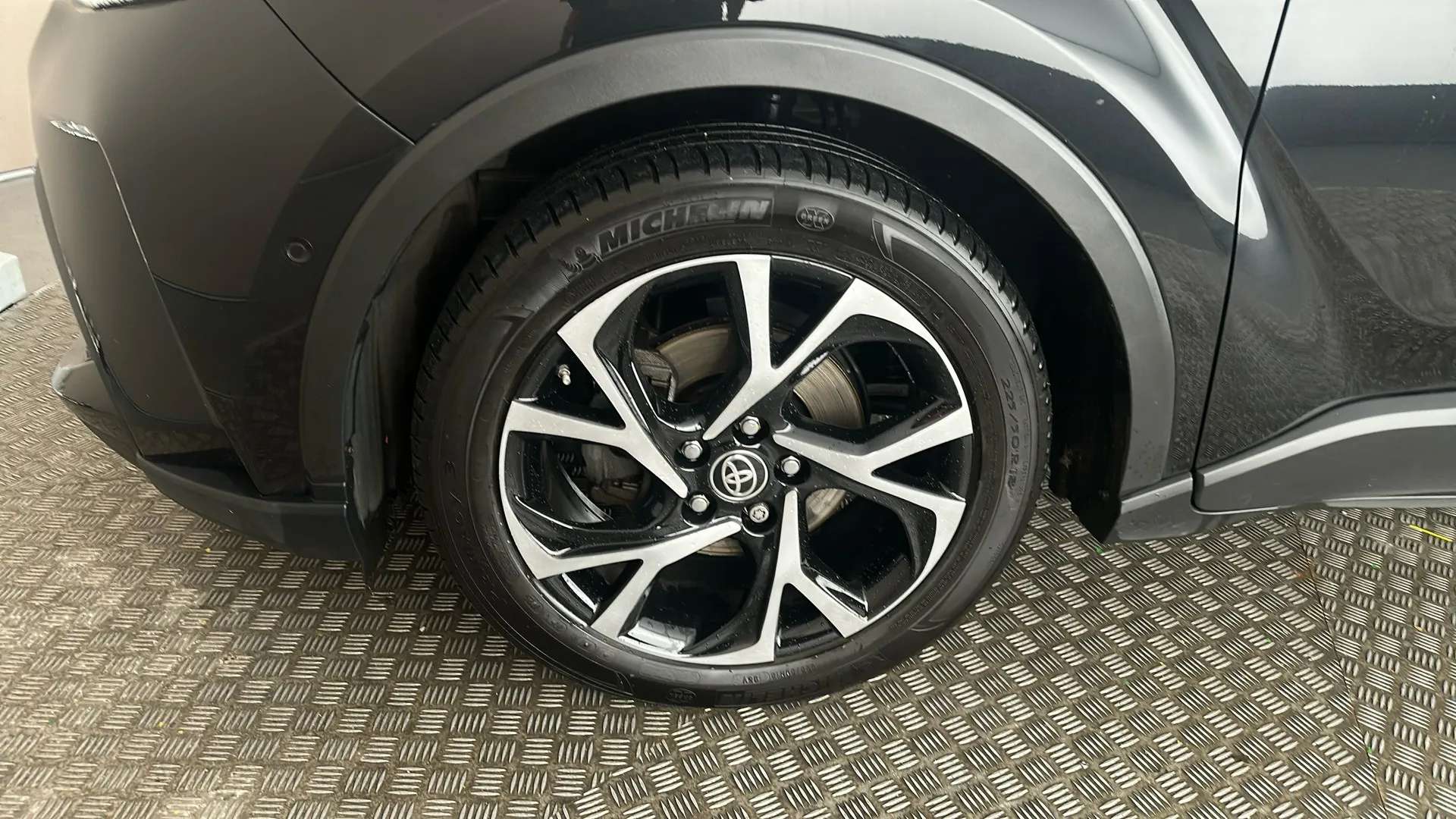 2021 TOYOTA C-HR 2021 TOYOTA C-HR