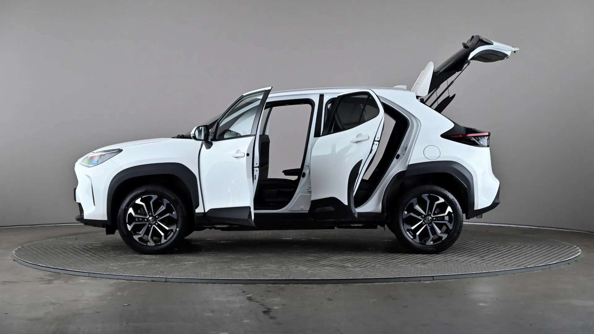 2022 TOYOTA YARIS CROSS 2022 TOYOTA YARIS CROSS