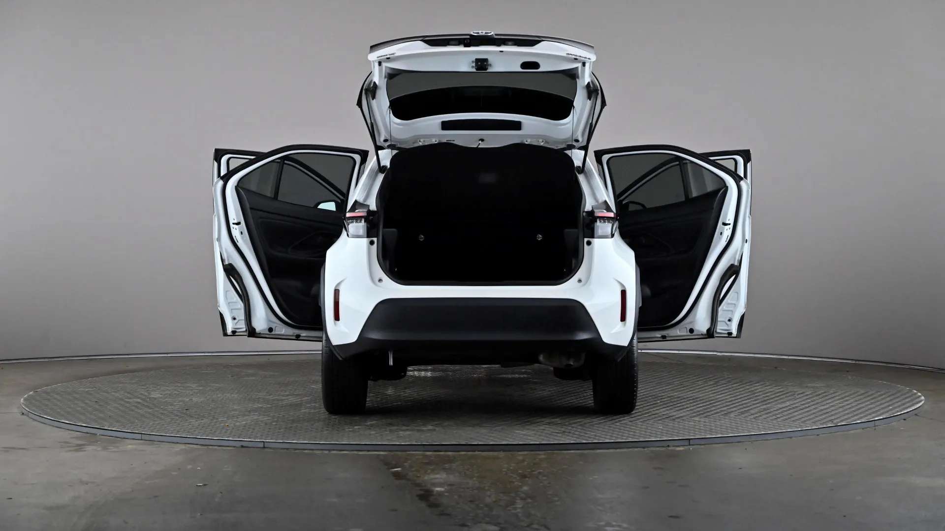 2022 TOYOTA YARIS CROSS 2022 TOYOTA YARIS CROSS